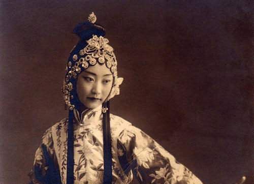 遲100年出世一定爆紅 晚清最美格格與周子瑜撞臉 香港01 熱爆話題 遲100年出世一定爆紅 晚清最美格格與周子瑜撞臉 香港01 熱爆話題