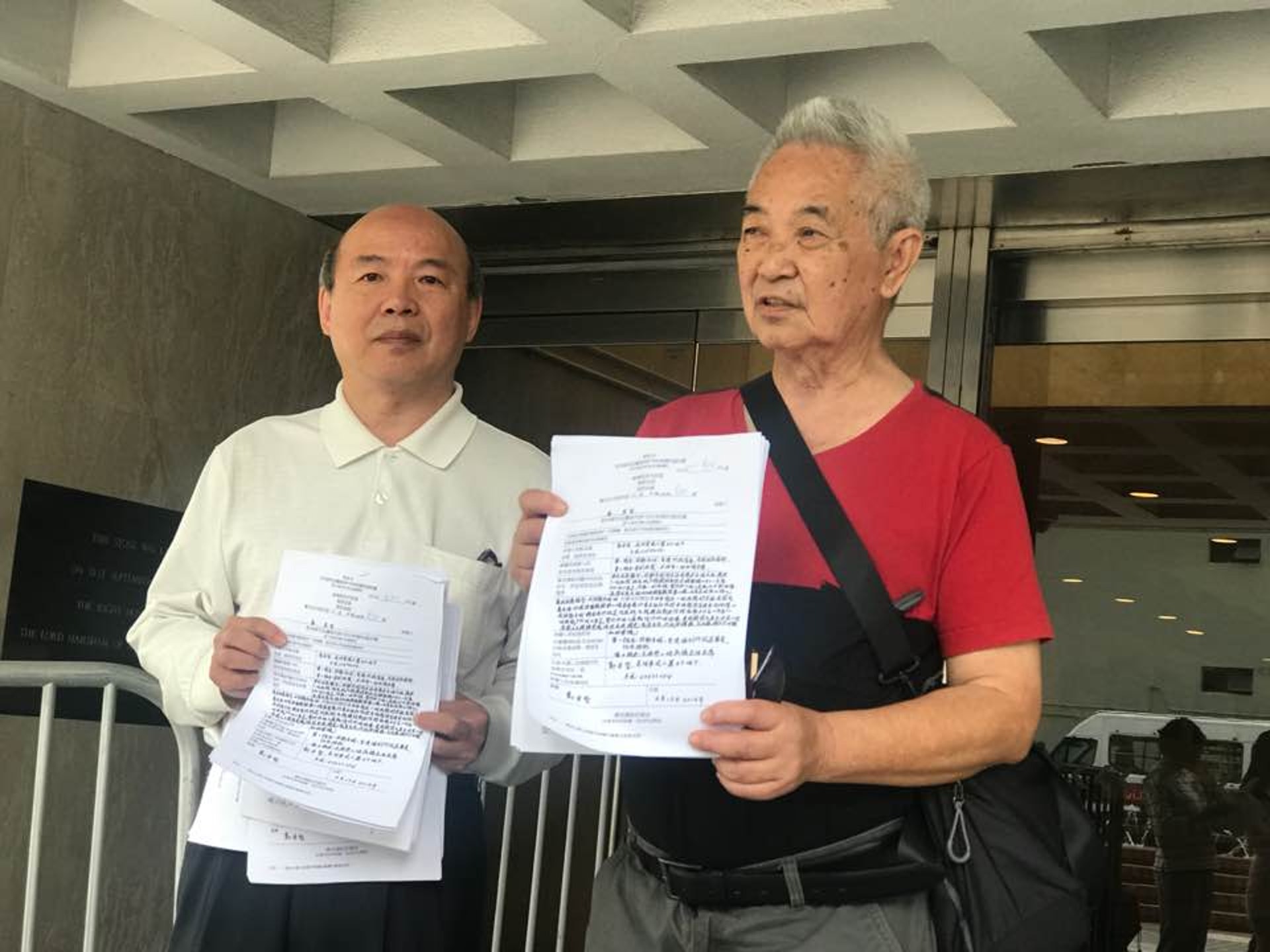 郭卓堅今早覆核被拒,隨即又提新覆核。(伍凱瑩攝) 郭卓堅今早覆核被拒,隨即又提新覆核。(伍凱瑩攝)