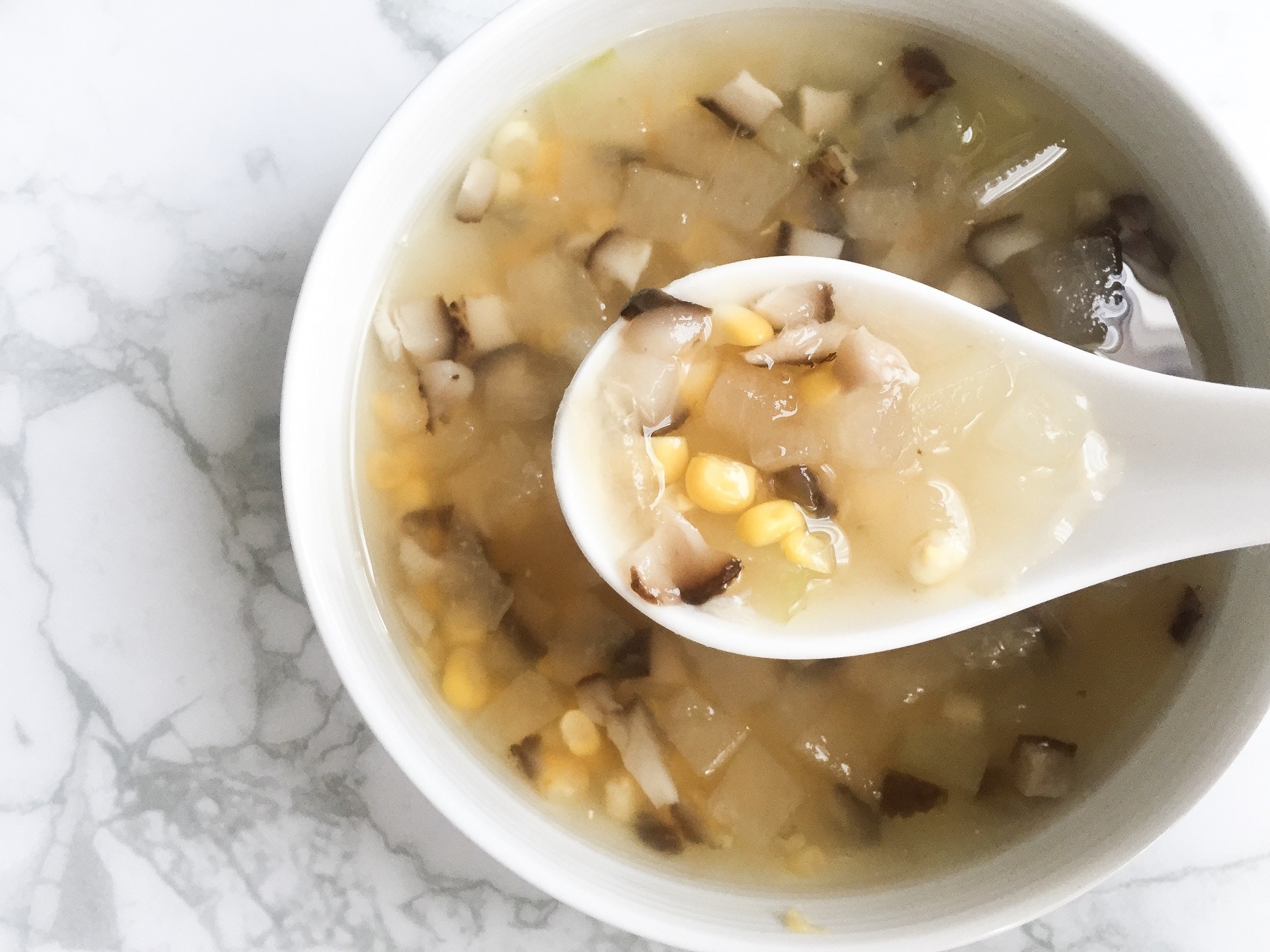 【健康湯水食譜】冬瓜香菇粟米湯　瘦身消水腫排毒良方