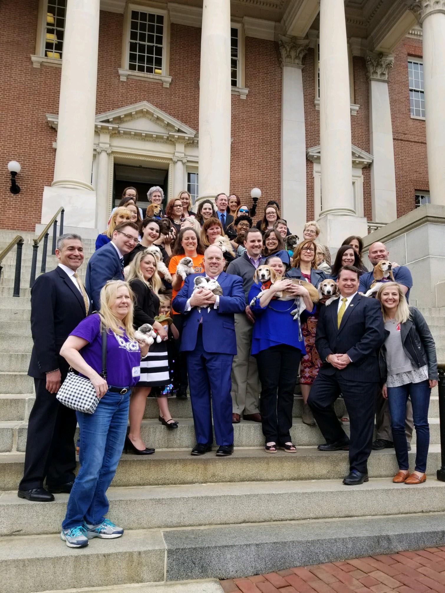 （Governor Larry Hogan@Facebook）