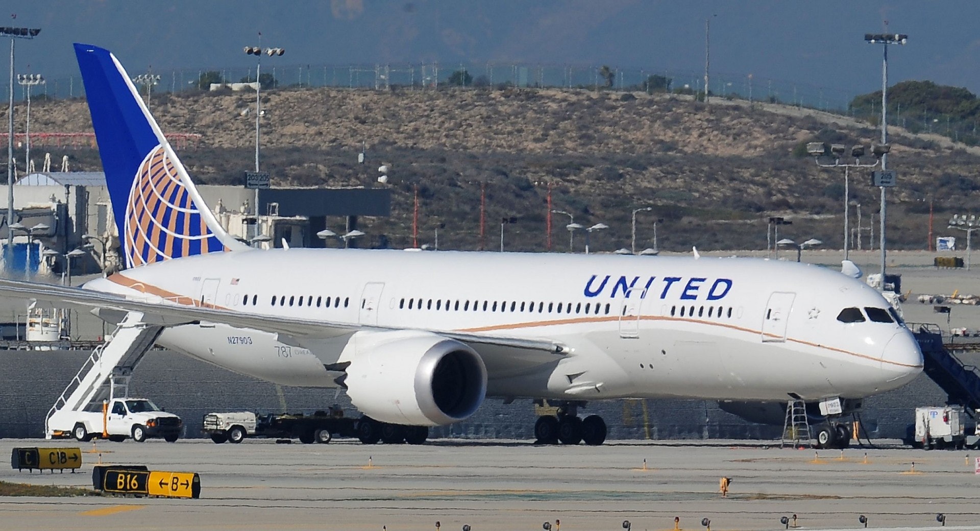 大陸民航局已致函美國聯合航空與美國航空公司,要求其全球營運必須遵守陸方的「反分裂法」。(視覺中國) 大陸民航局已致函美國聯合航空與美國航空公司,要求其全球營運必須遵守陸方的「反分裂法」。(視覺中國)