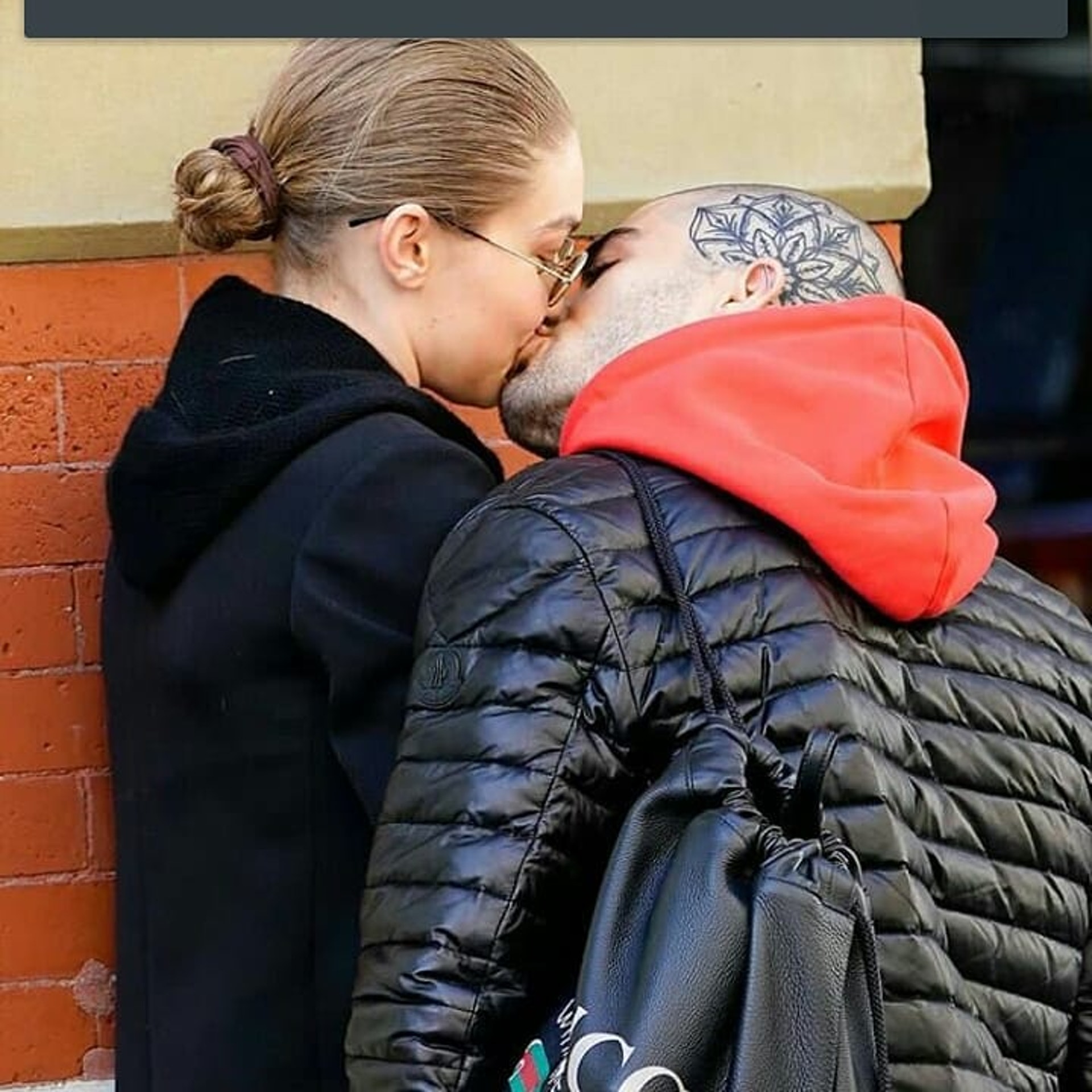 å
©äººç¶è¡è¦ªå»(IGåç)