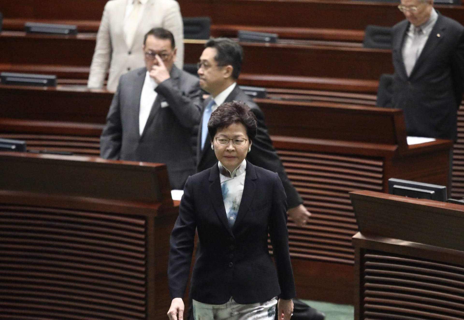 持續更新】林鄭出席立法會答問大會爆發連場火花