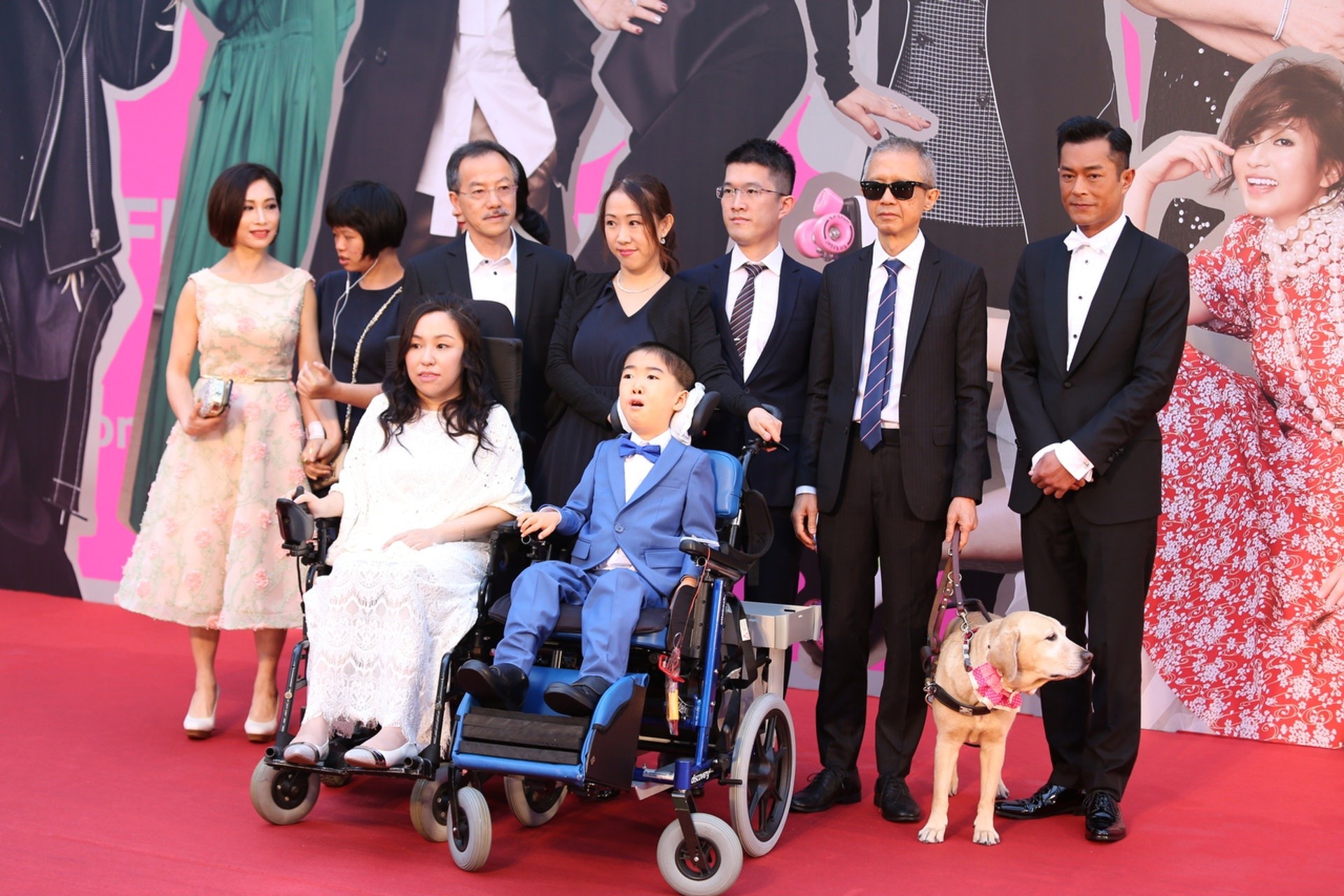 剛過去的第37屆香港電影金像獎頒獎典禮，罕見病患者與家屬、病人組織偕同立法會議員張超雄走上紅地氈。（黃國立攝／資料圖片）