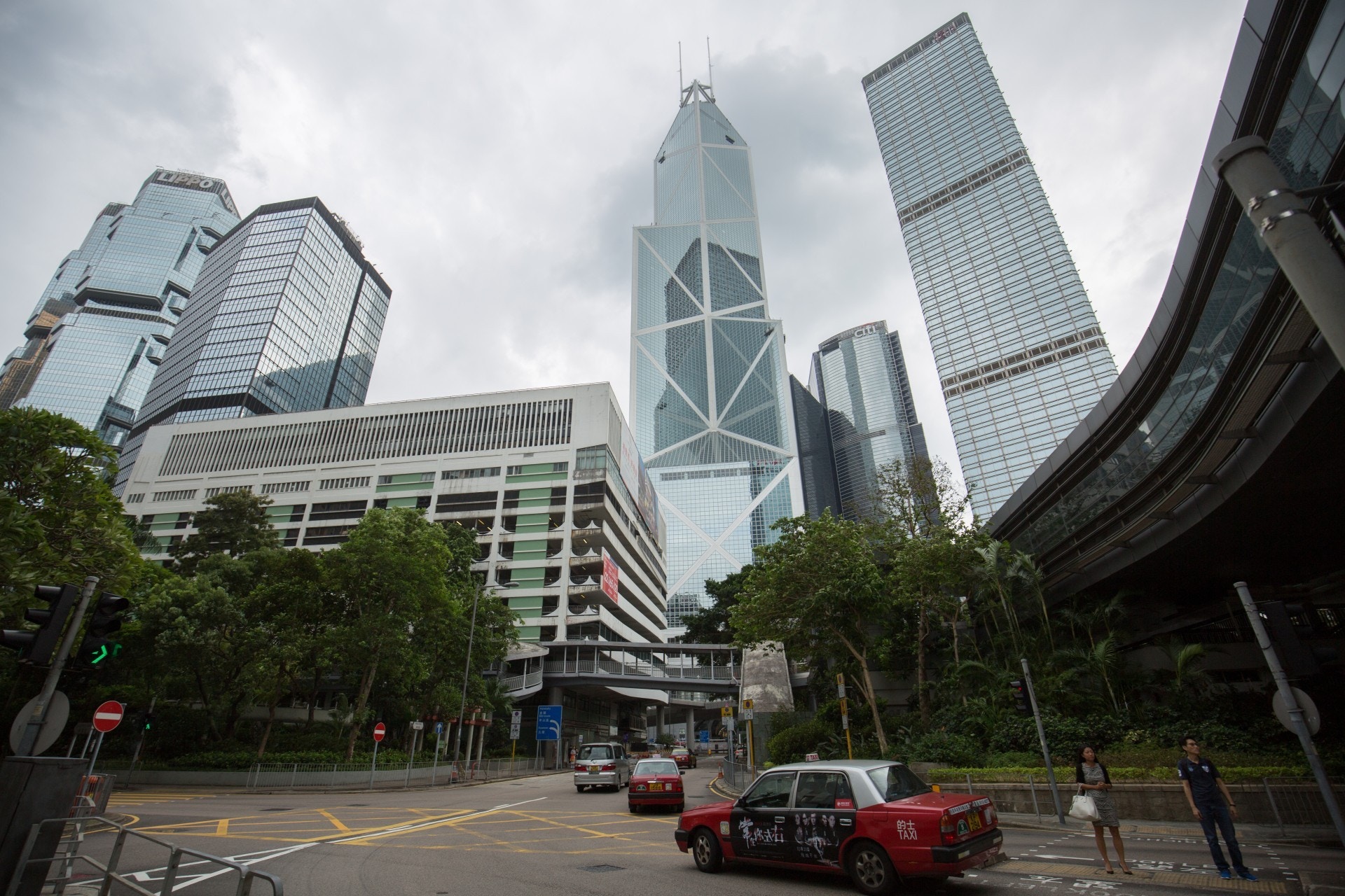 銀行金融業及財務管理業在5月易出現變化，從事相關工作的打工仔宜多加注意。（資料圖片）