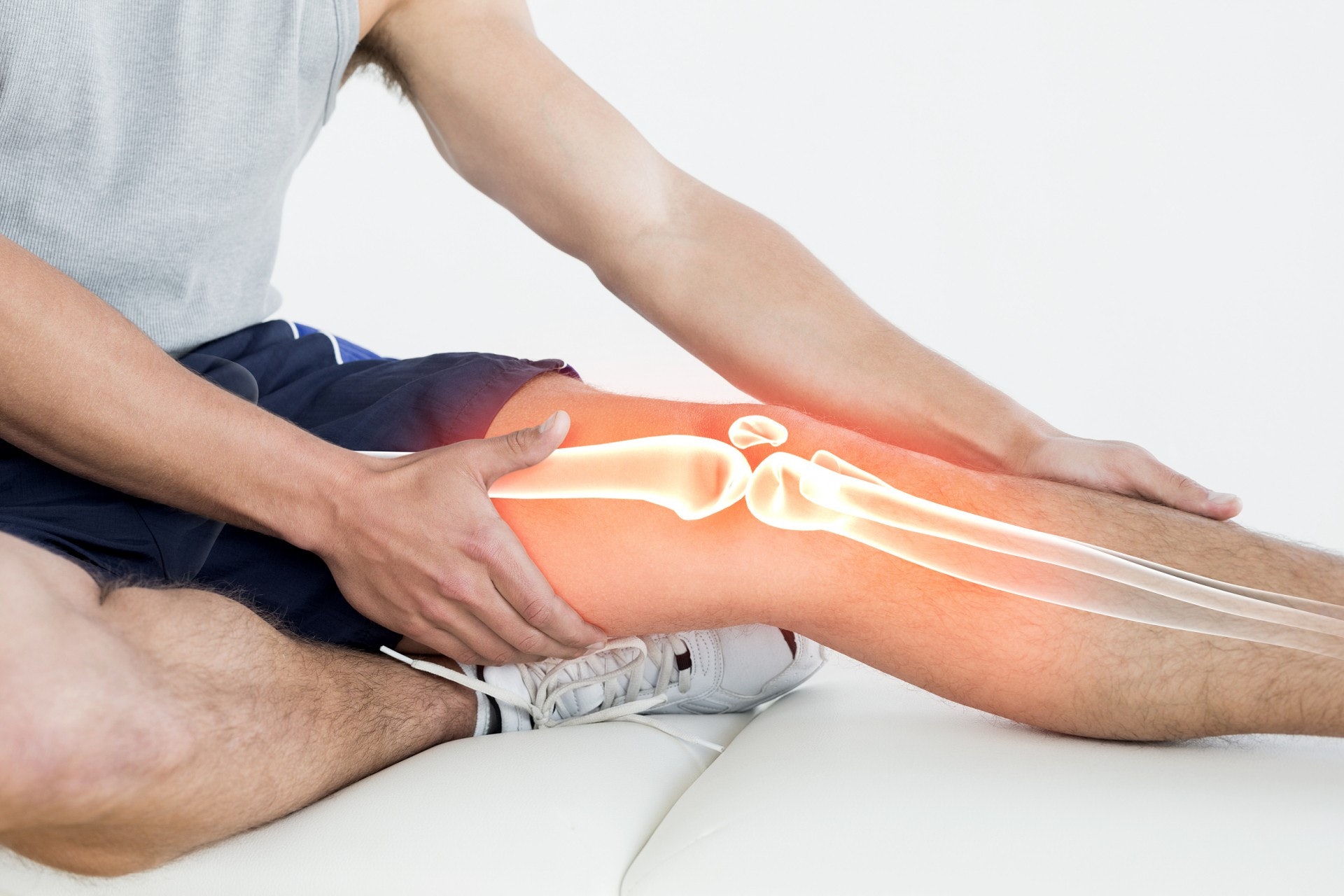 退化性膝關節炎是很普遍的病症，膝蓋的軟骨因退化磨損而影響行動。（視覺中國）