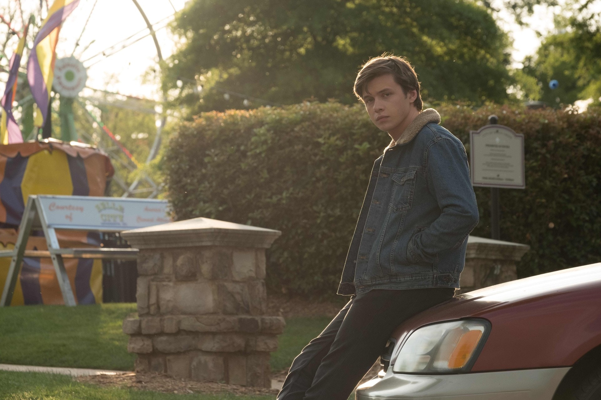 【Love Simon．影評】同志電影不需硬銷悲情　清新校園風一樣感動