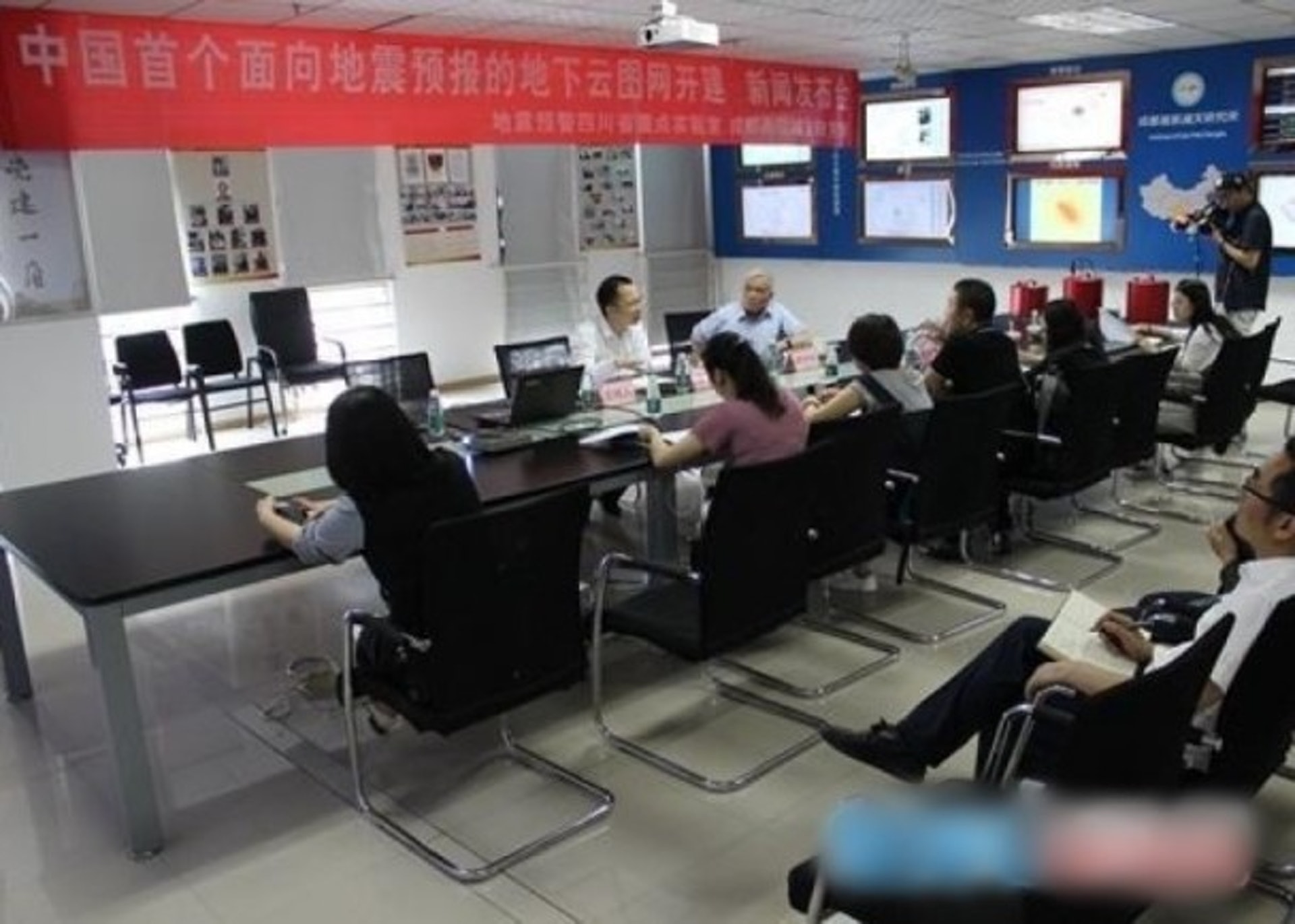 四川省地震預警重點實驗室、成都高新減災研究所宣佈,將在四川、雲南建設中國首個地下雲圖網,以預報地震。(網絡圖片) 四川省地震預警重點實驗室、成都高新減災研究所宣佈,將在四川、雲南建設中國首個地下雲圖網,以預報地震。(網絡圖片)