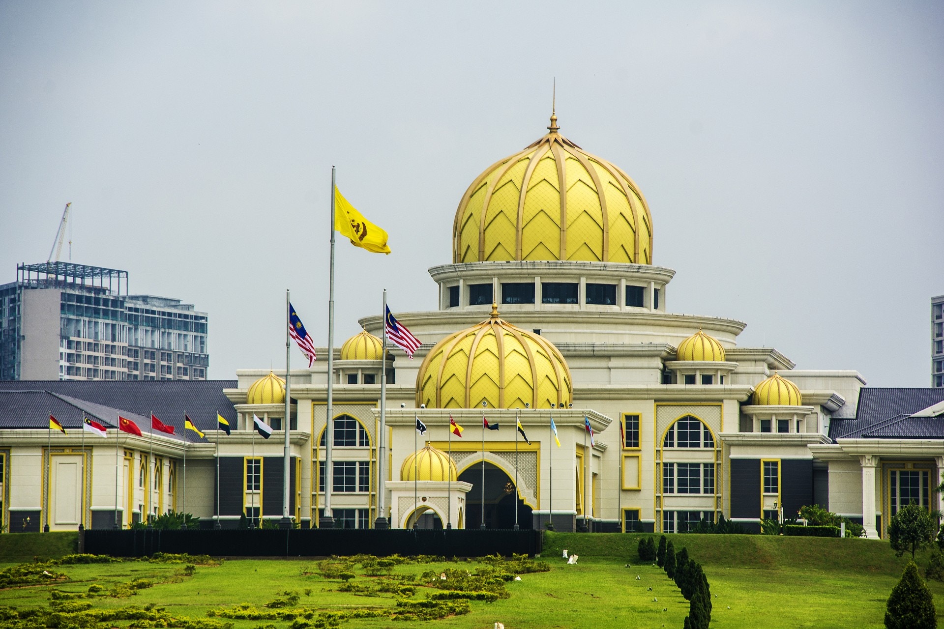 新聞背後】神秘的馬來西亞王室九個王室、國王輪流當