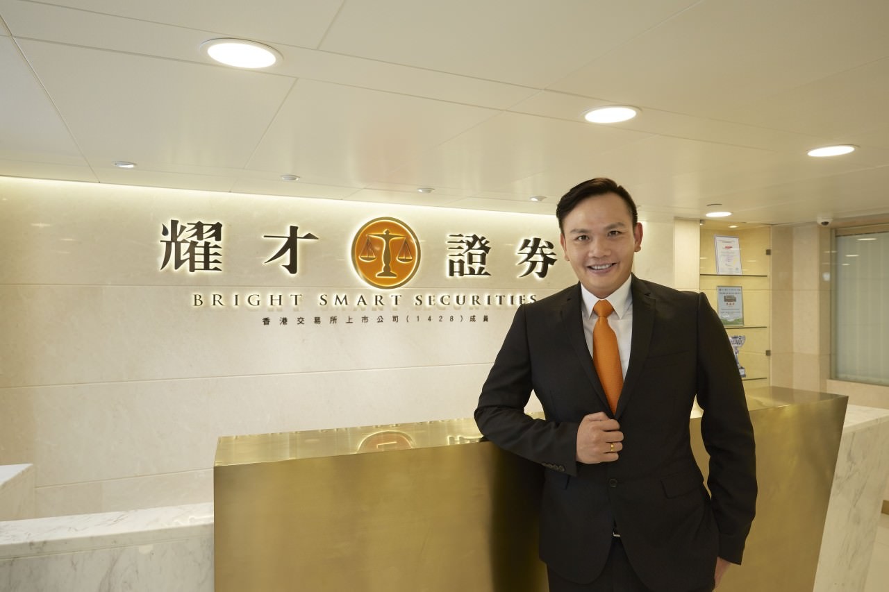 中國鐵塔提交上市申請　耀才許繹彬：業務比小米「硬淨」