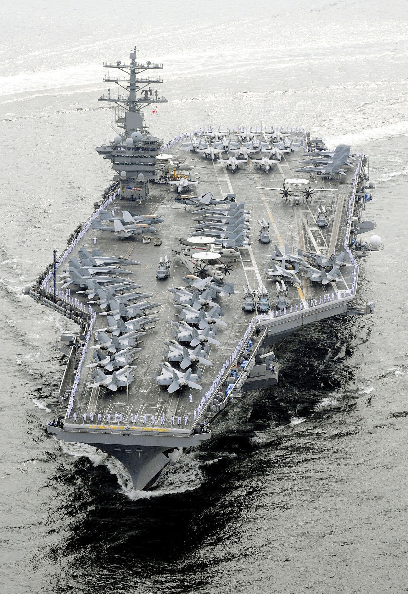 福建舰电磁弹射画面公开中国走在了美国前一步