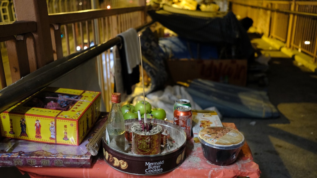 【追悼露宿者.下】在橋底搭建木造的伊甸園 逝者一生:搵地方住 【追悼露宿者.下】在橋底搭建木造的伊甸園 逝者一生:搵地方住