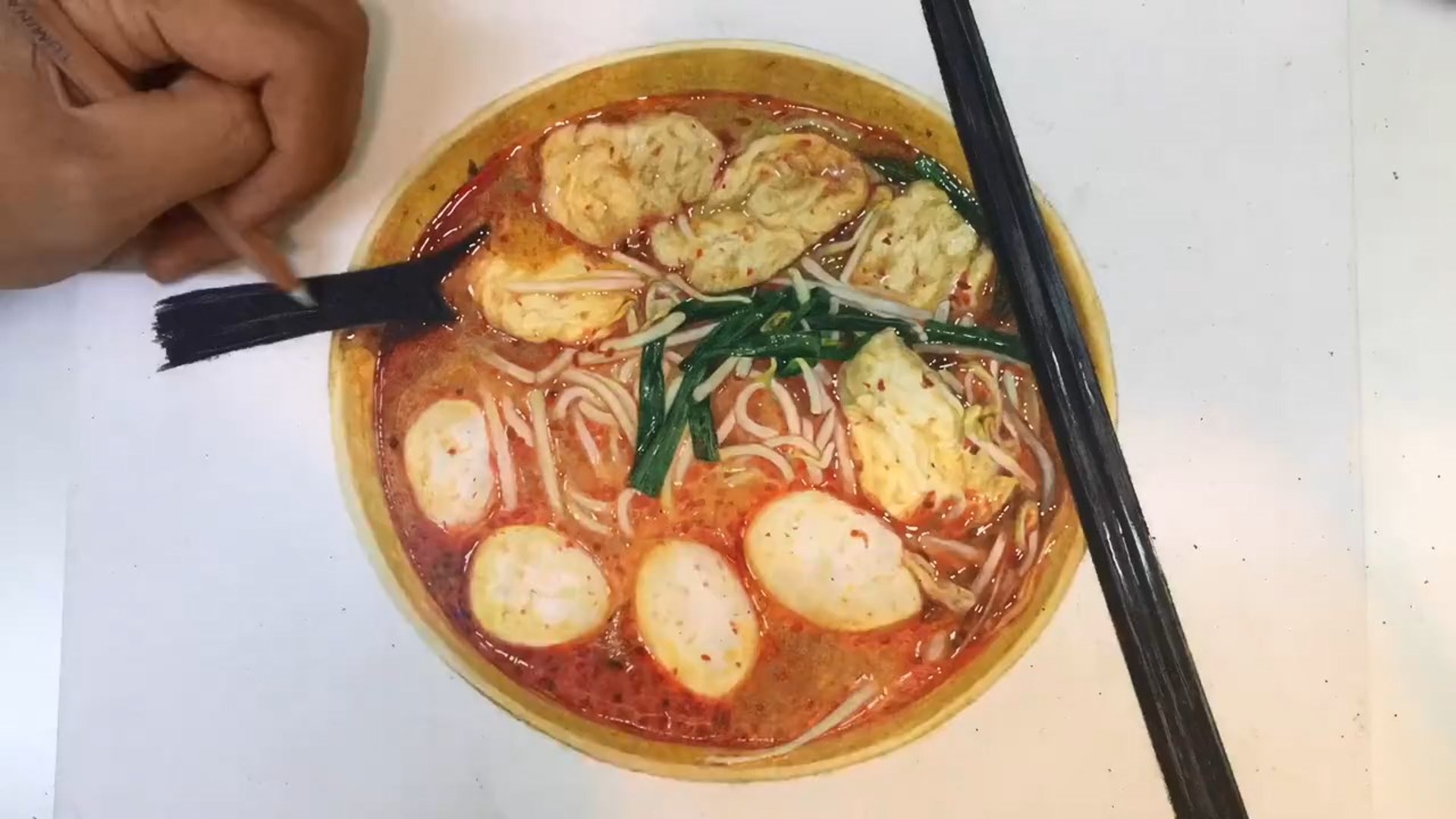 Steven總共用了30小時繪畫「譚仔畫」。(fb「Peterpancil Art」影片截圖) Steven總共用了30小時繪畫「譚仔畫」。(fb「Peterpancil Art」影片截圖)