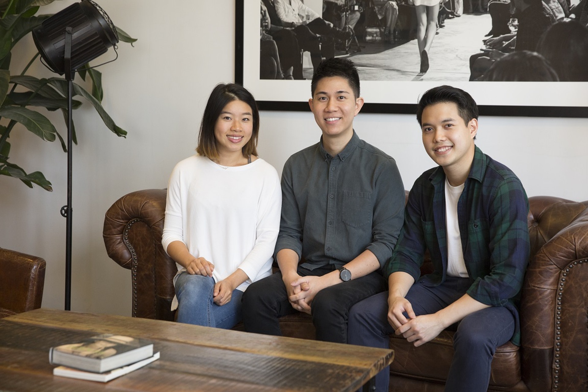 ﹝左到右﹞Givo創意總監Melanie、創辦人Alvin和創辦人Adrian合力向慈善機構推廣 Givo,希望令更多人接受這個新的捐款方式。﹝龔嘉盛攝﹞ ﹝左到右﹞Givo創意總監Melanie、創辦人Alvin和創辦人Adrian合力向慈善機構推廣 Givo,希望令更多人接受這個新的捐款方式。﹝龔嘉盛攝﹞