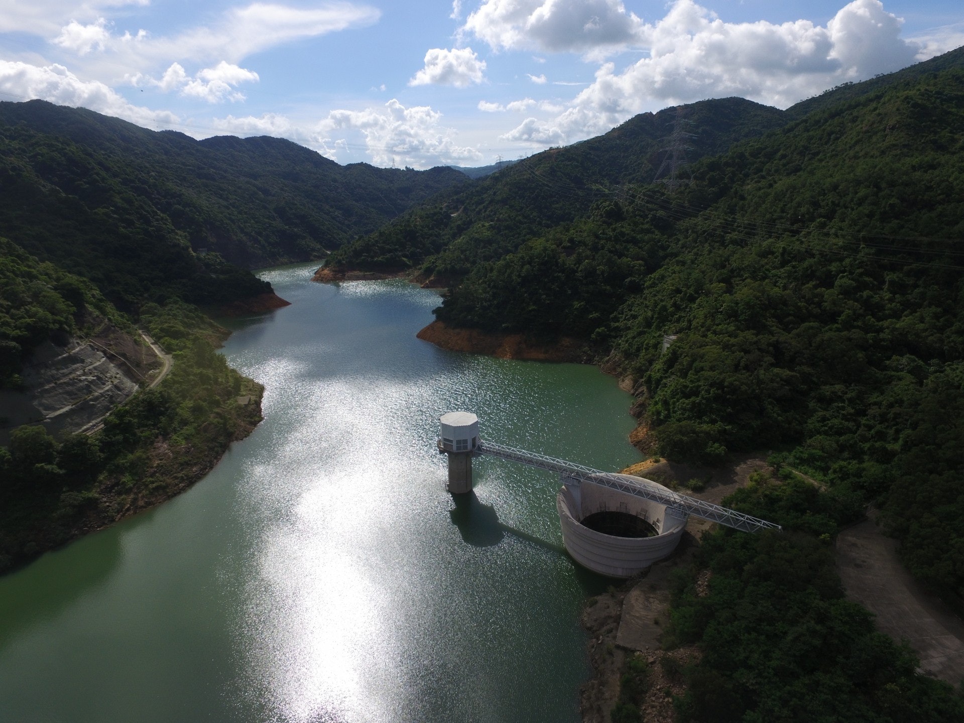 下城門水塘於去年7月滿塘水。(資料圖片) 下城門水塘於去年7月滿塘水。(資料圖片)