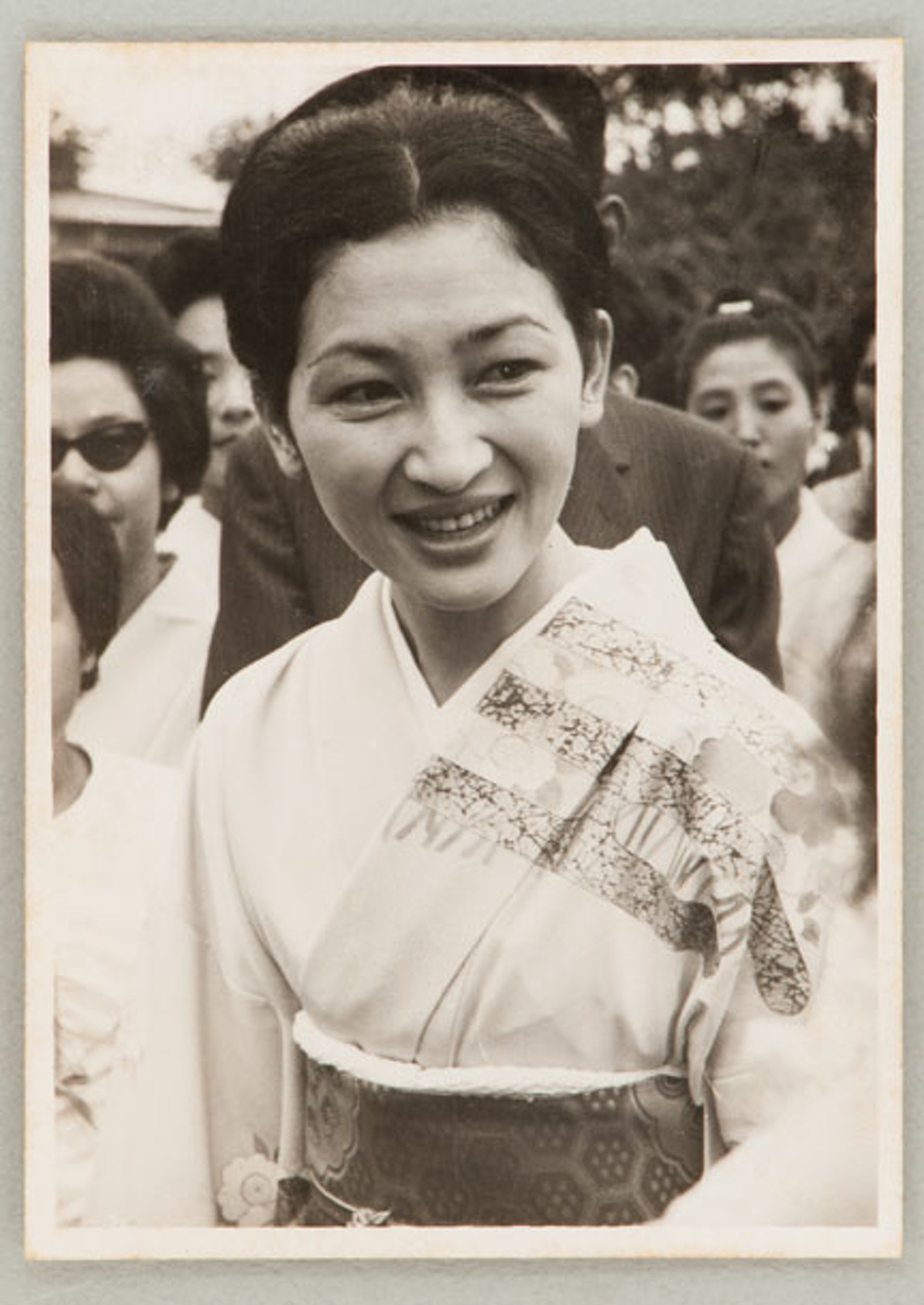 日皇明仁退位前結婚60年情不變皇后美智子形影不離每朝攜手散步賞櫻 日皇明仁退位前結婚60年情不變皇后美智子形影不離每朝攜手散步賞櫻