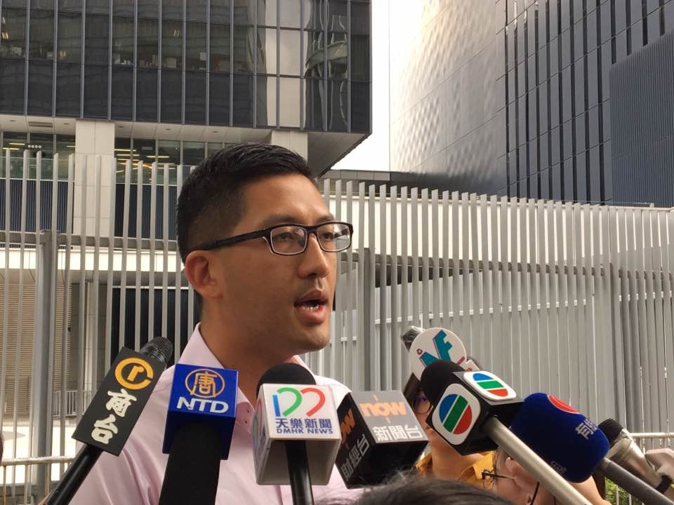 林卓廷指廉署內部對白韞六的說法甚猜疑。（陳嘉洛攝）