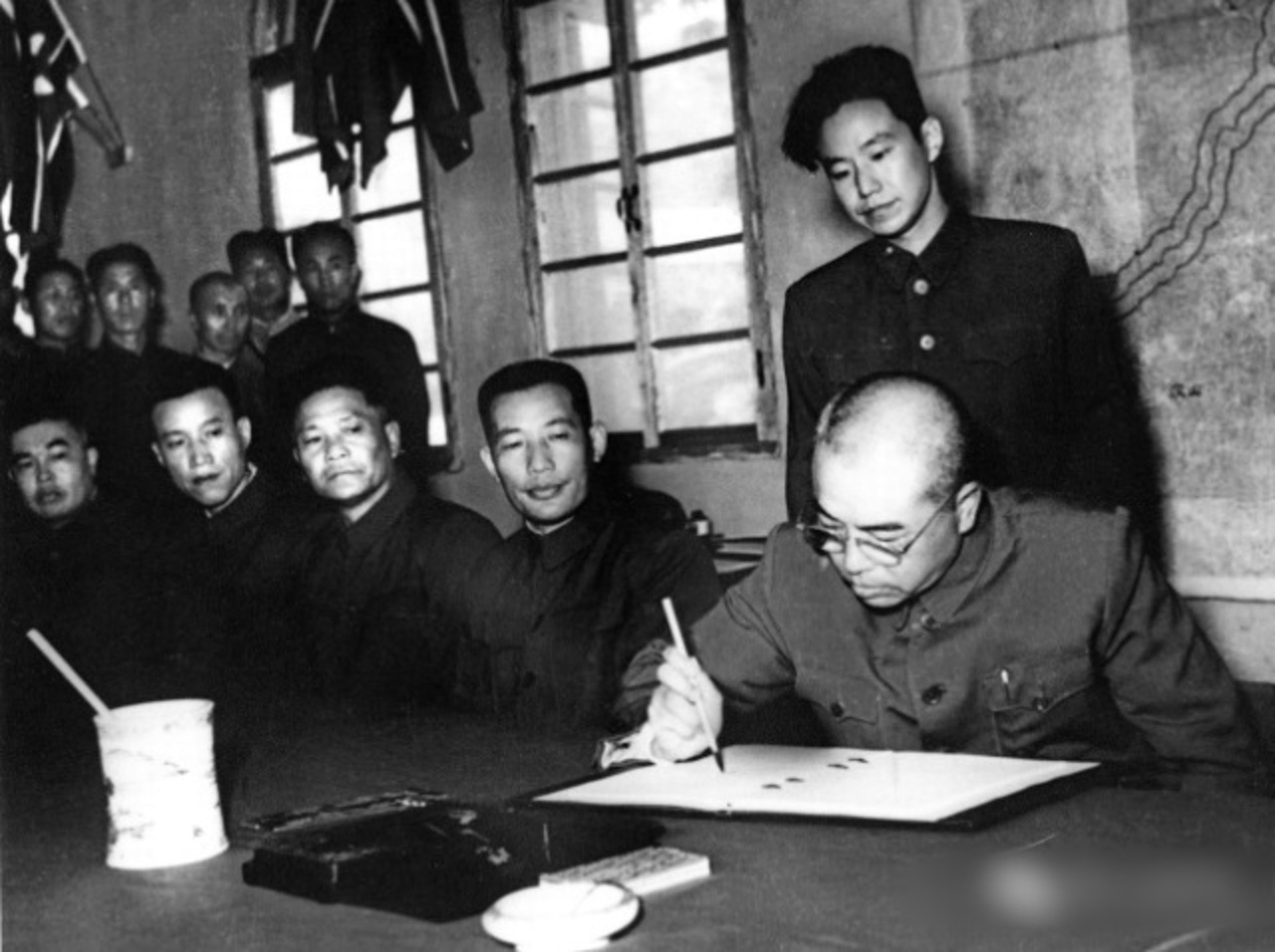 當年代表中方簽署朝鮮停戰協定的為中國人民志願軍司令員彭德懷。(資料圖片) 當年代表中方簽署朝鮮停戰協定的為中國人民志願軍司令員彭德懷。(資料圖片)