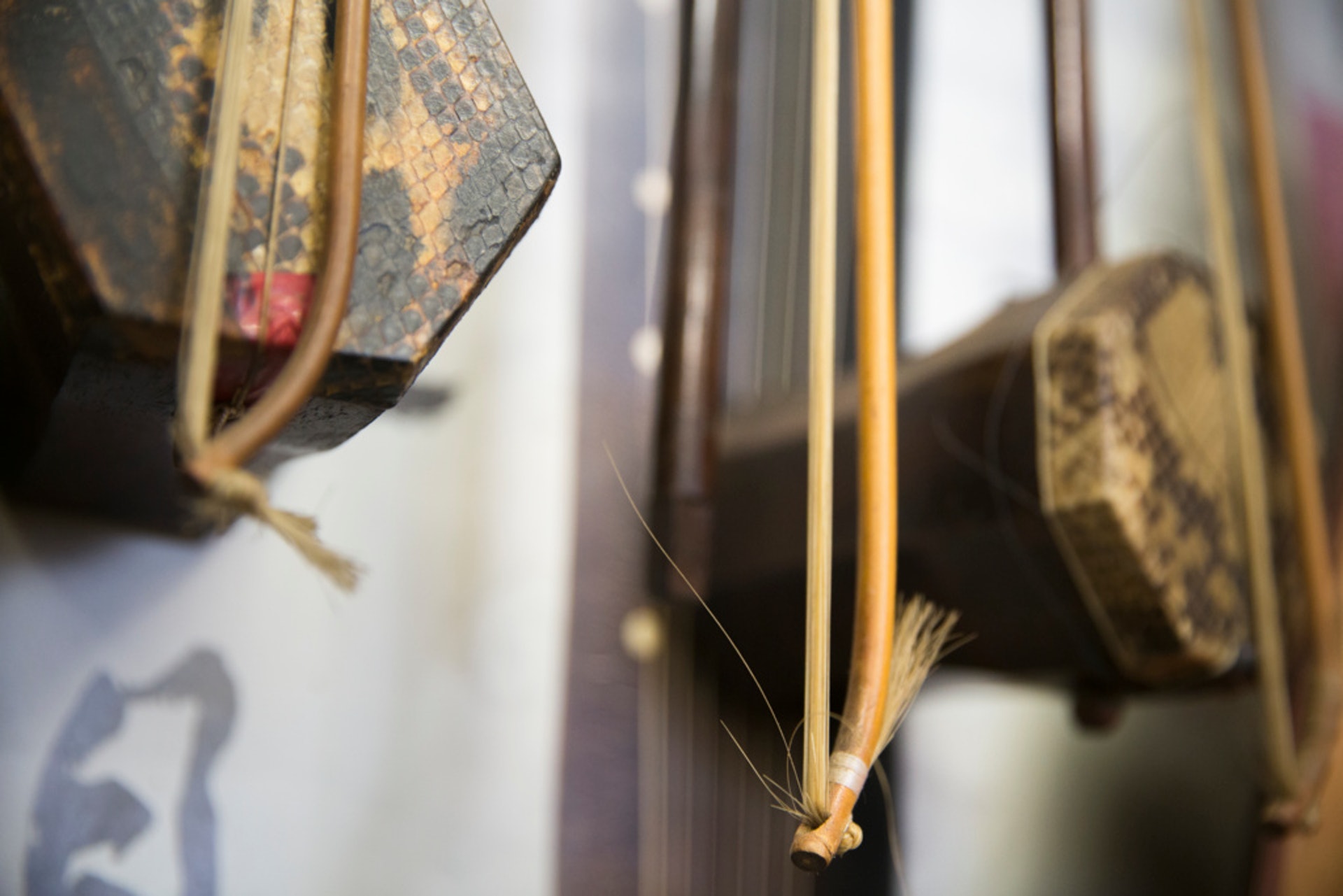 蔡福記早期曾製造二胡。 蔡福記早期曾製造二胡。