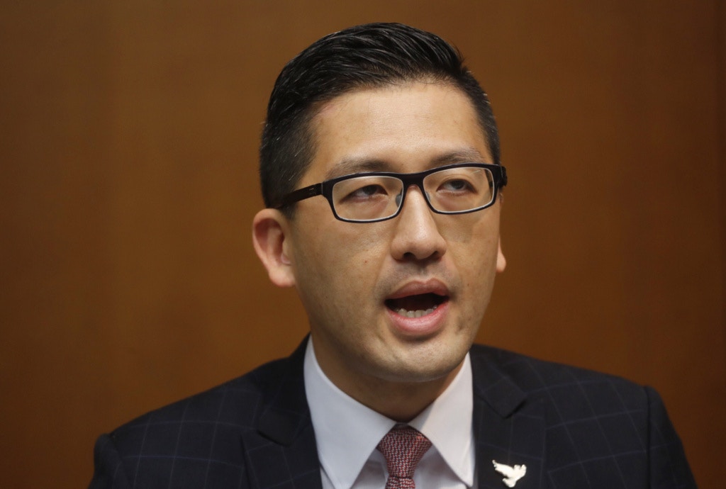林卓廷認為，議員對調查事件和向港鐵索取資料，可能有不同考慮，希望透過提出議案，令議員和公眾更掌握事件。