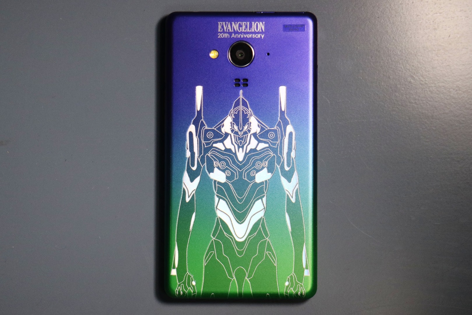 【限定品】エヴァ　スマホ　SH-M02-EVA20 SIMフリー SH-M02-EVA20 エヴァンゲリオン20周年スマートフォンSimFree 【公式通販】