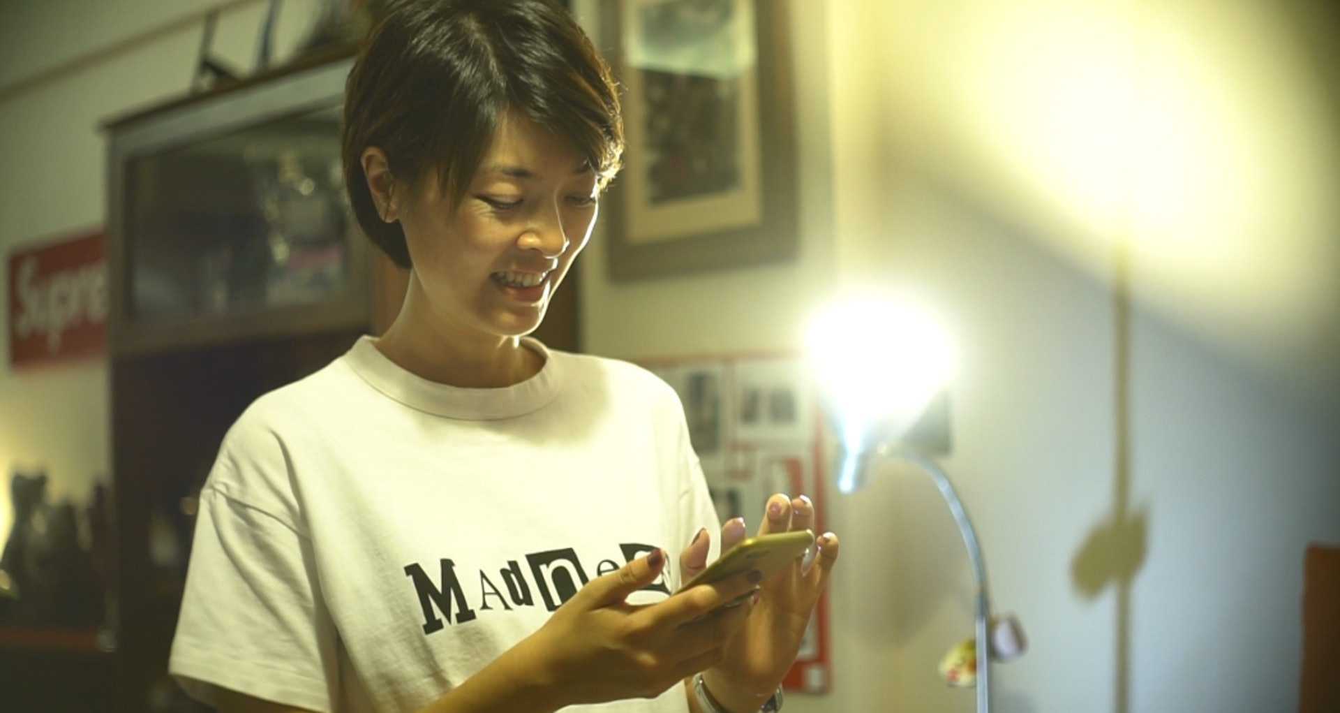 除了找地方讓格力犬小便,Bonnie認為領養格力犬,最重要的是給予時間格力犬適應。(洪業銘攝) 除了找地方讓格力犬小便,Bonnie認為領養格力犬,最重要的是給予時間格力犬適應。(洪業銘攝)