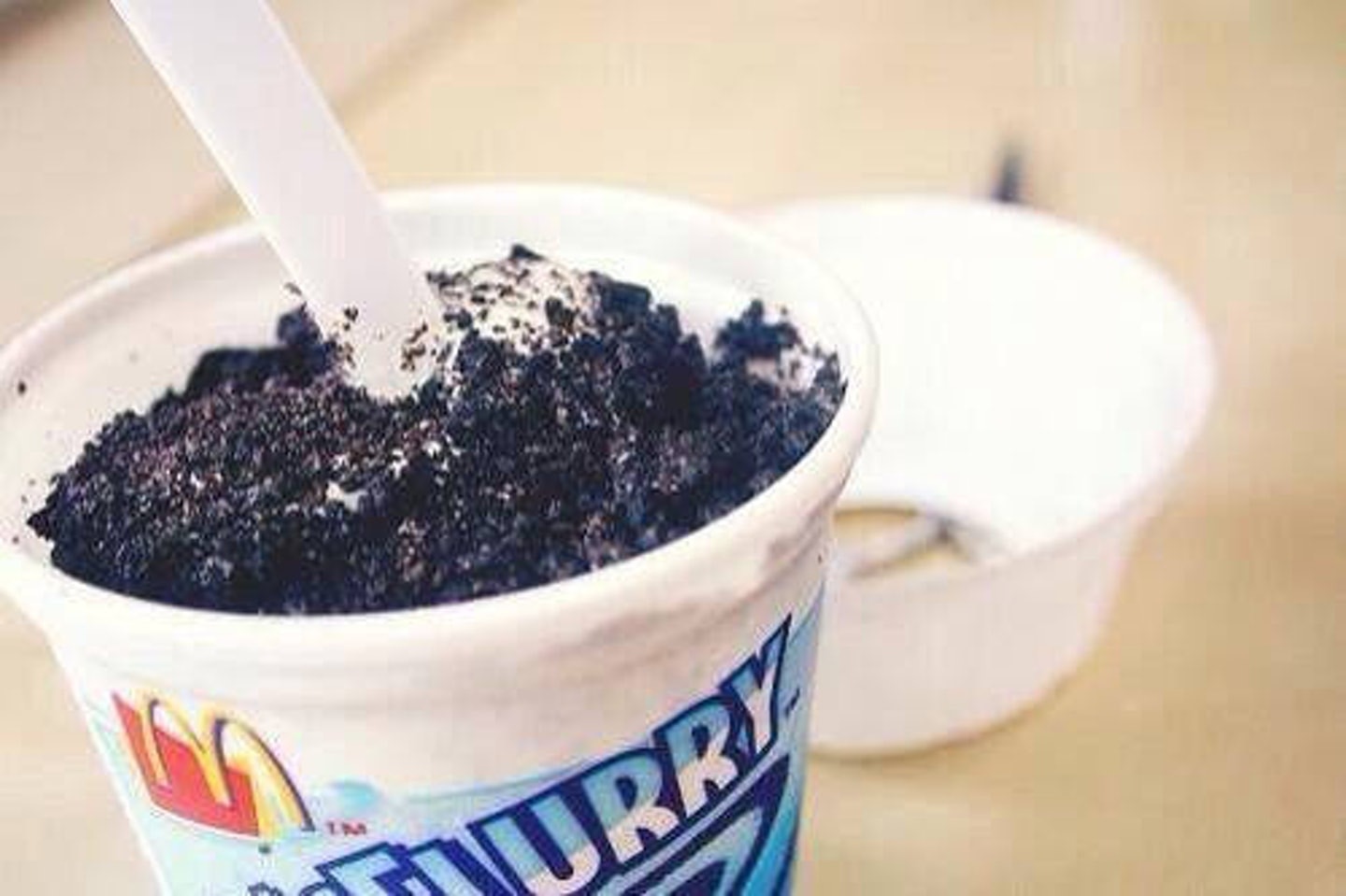 膠少陣】台大麥當勞走膠麥旋風變新地？麥當勞：研全台轉金屬匙