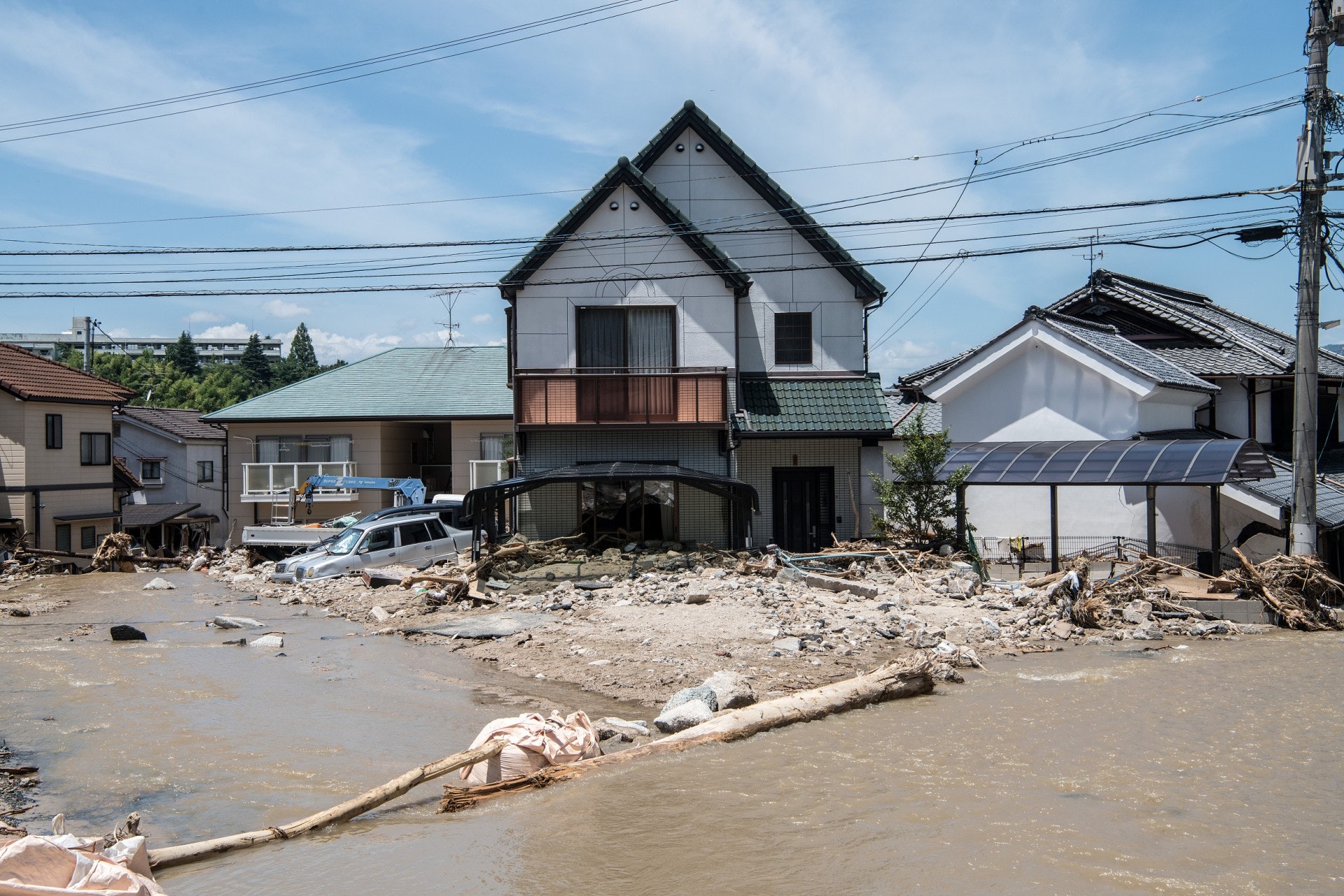暴雨雖已過去,但日本當地仍要等水完全退去後才可執手清理及重建。(視覺中國) 暴雨雖已過去,但日本當地仍要等水完全退去後才可執手清理及重建。(視覺中國)