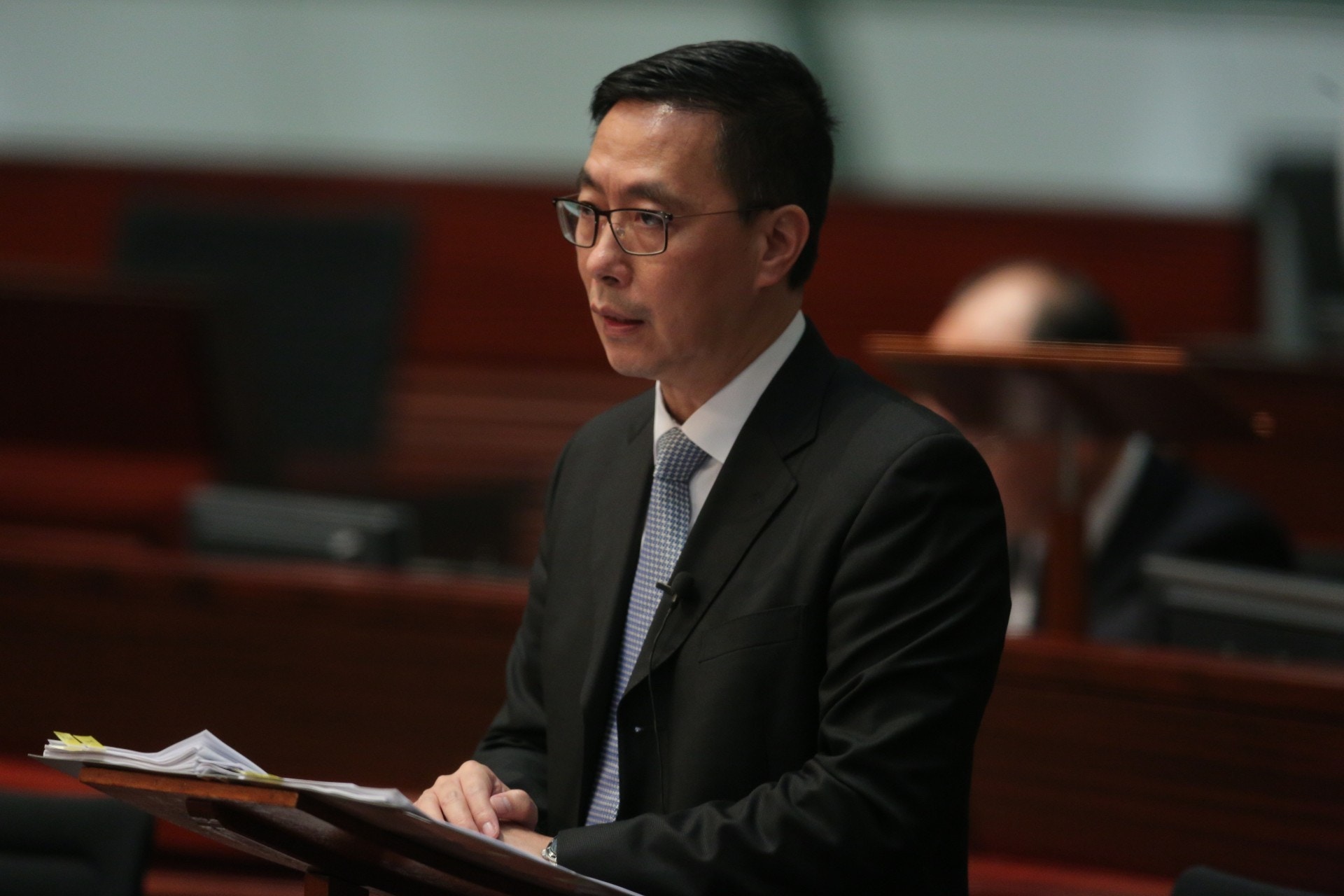 合約教師待遇差葉建源：教師工作量膨脹應從根本上增常額教席