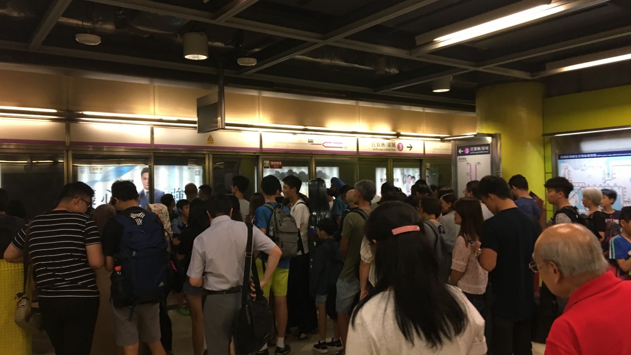 將軍澳線信號修復 部分路段一度停駛 列車服務陸續恢復正常 將軍澳線信號修復 部分路段一度停駛 列車服務陸續恢復正常