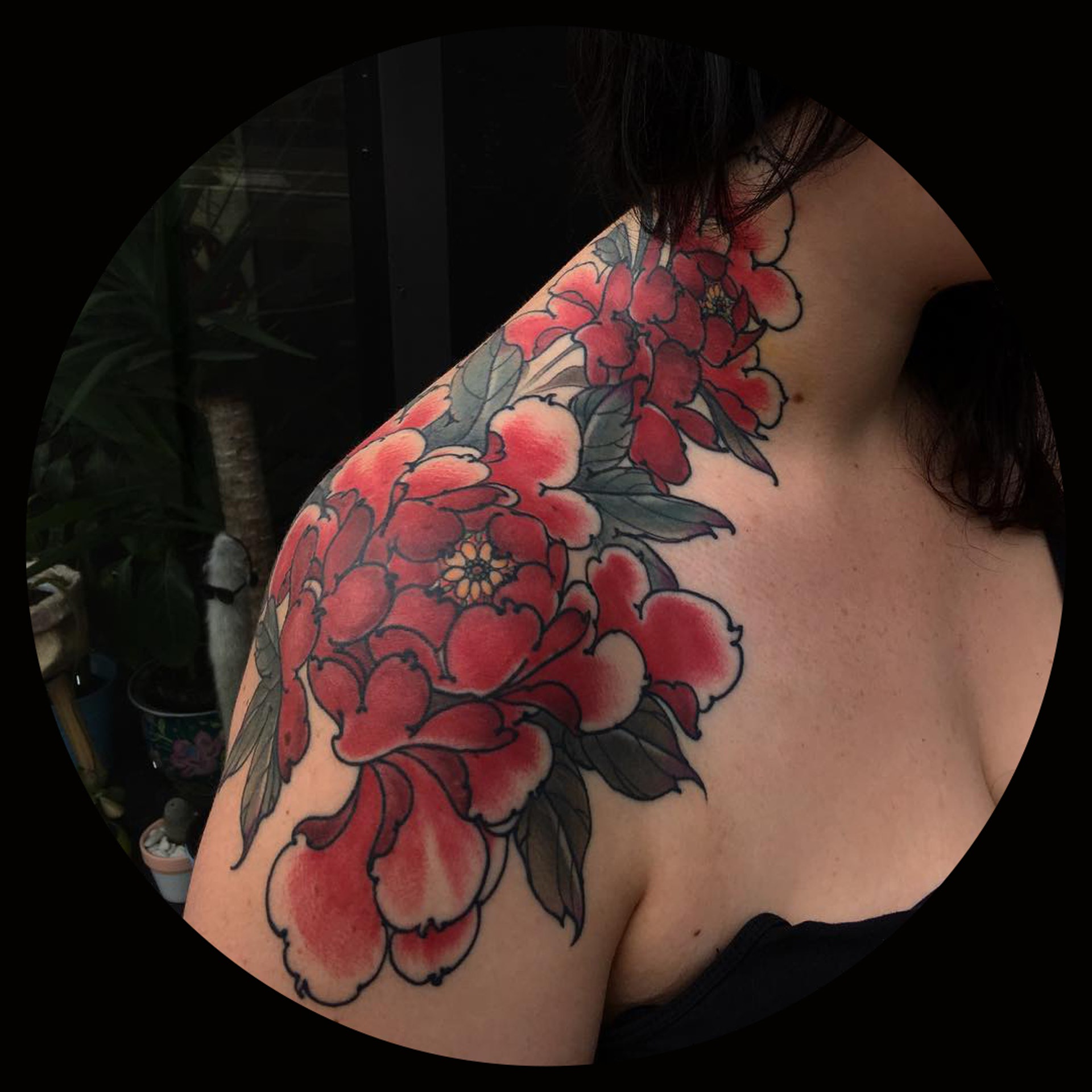 針筆云 澳洲紋身師 Jamie August 以槍代筆牡丹入墨 針筆云 澳洲紋身師 Jamie August 以槍代筆牡丹入墨