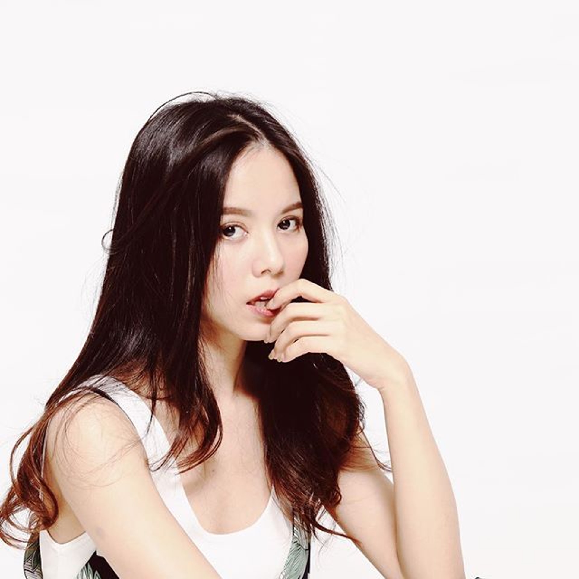 泰國女歌手韓國隆胸失敗血流不止險死向醫院提告 香港01 即時娛樂