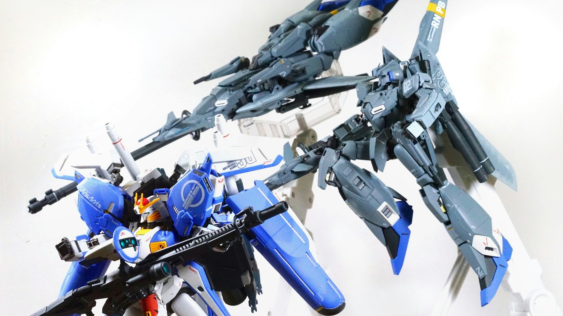 高達metal Robot魂z Plus C1 開箱試玩多圖評測變型過程影片 香港01 遊戲動漫 高達metal Robot魂z Plus C1 開箱試玩多圖評測變型過程影片 香港01 遊戲動漫