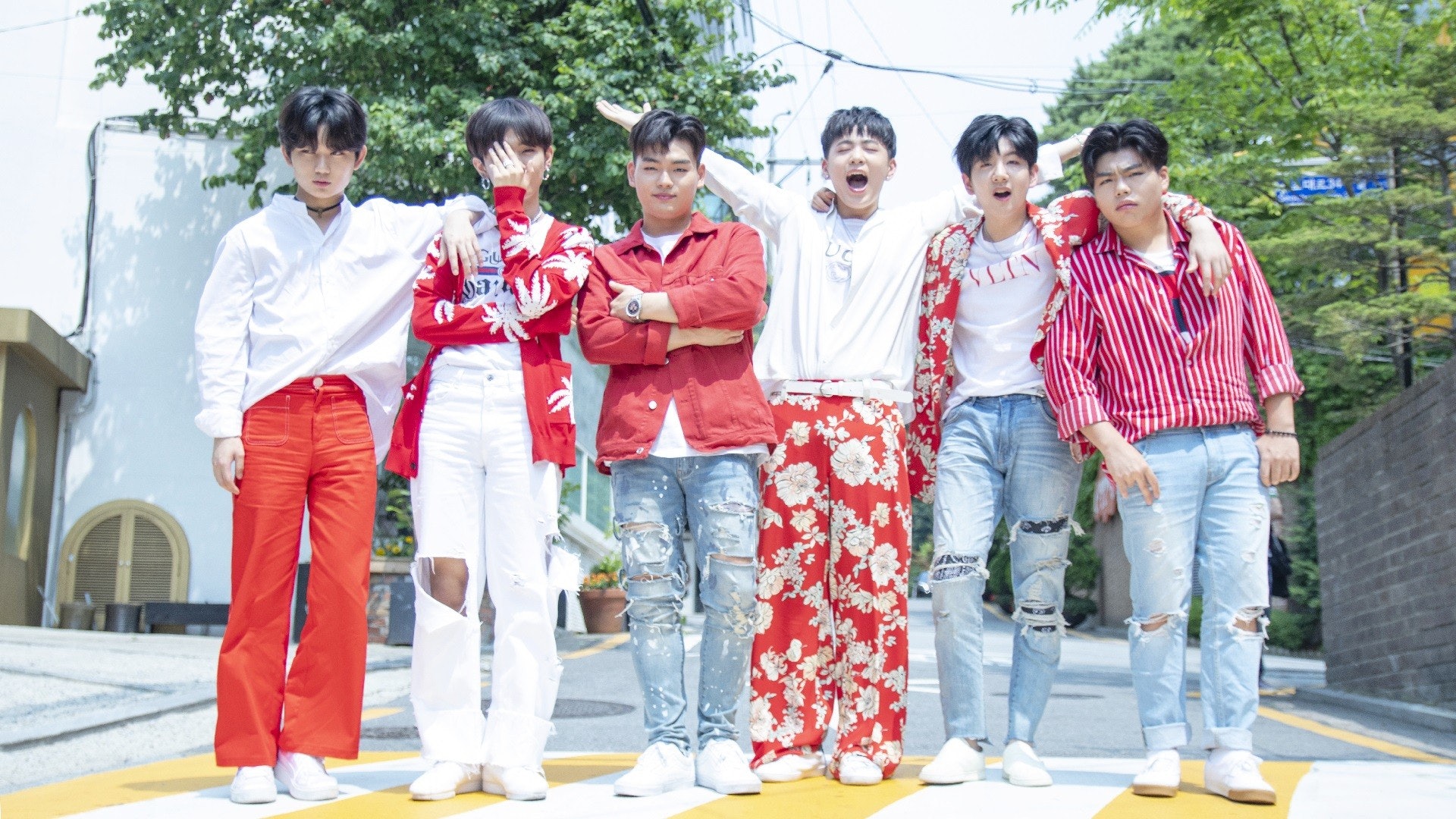 【TheEastLight.獨家專訪】《Produce 101》李宇鎭挑戰爆笑個人技 【TheEastLight.獨家專訪】《Produce 101》李宇鎭挑戰爆笑個人技