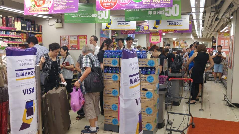 【妮妲襲港】八號風球隨時打到嚟 留意食住行錦囊 【妮妲襲港】八號風球隨時打到嚟 留意食住行錦囊