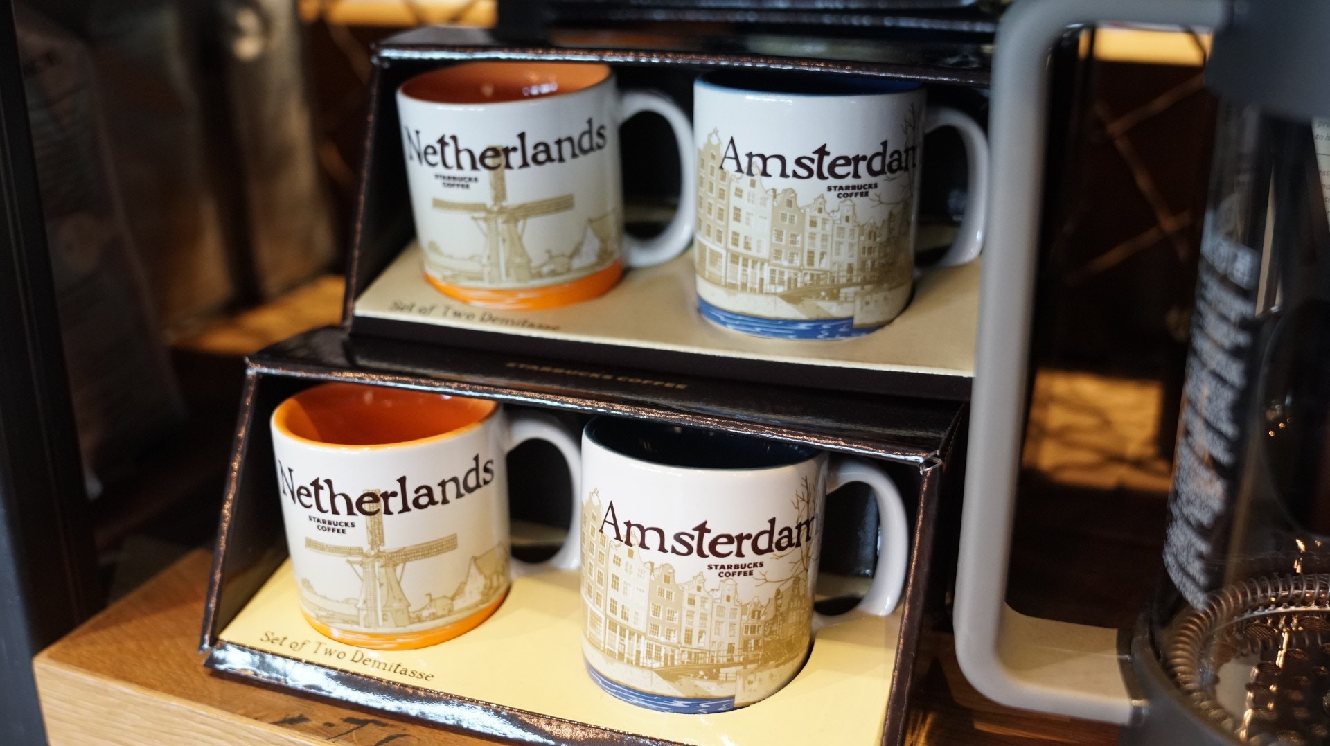 玻璃双杯套装     （EUR10.5，约$96）