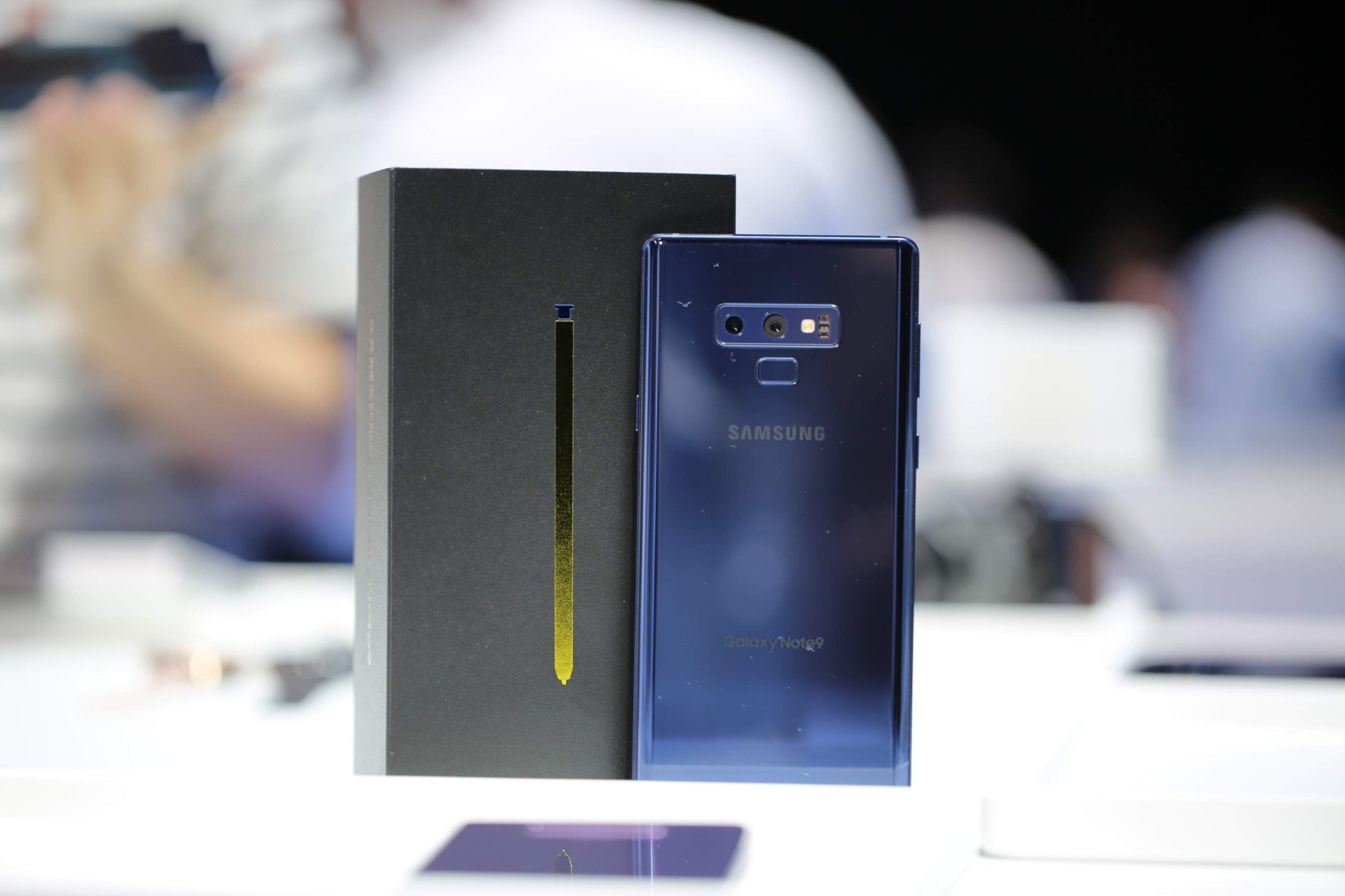 Samsung Galaxy Note 9、Watch香港即日開訂、想玩1TB 必過萬