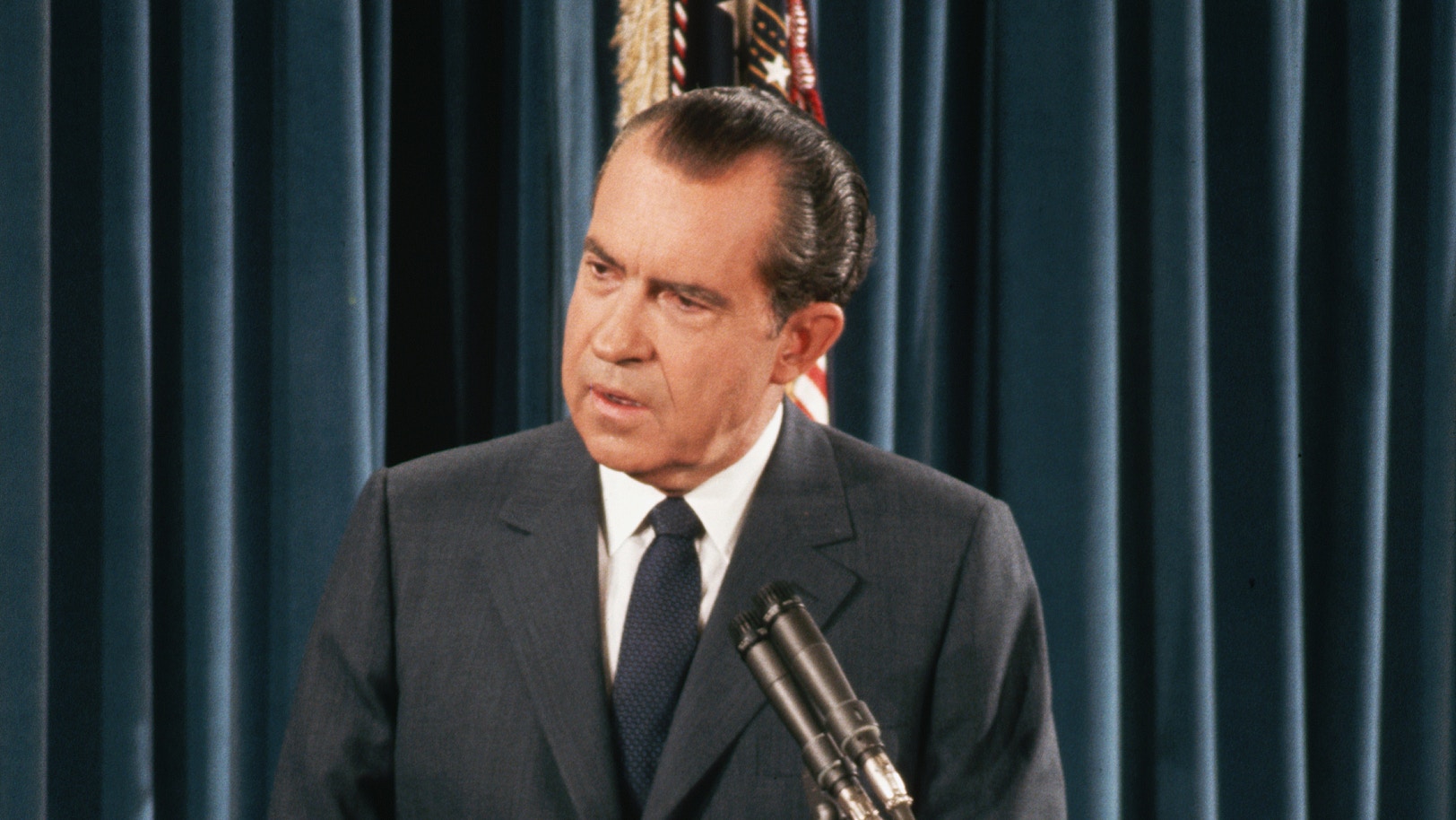 尼克遜水門醜聞辭職44周年美國網民叫特朗普快啲「遞信」