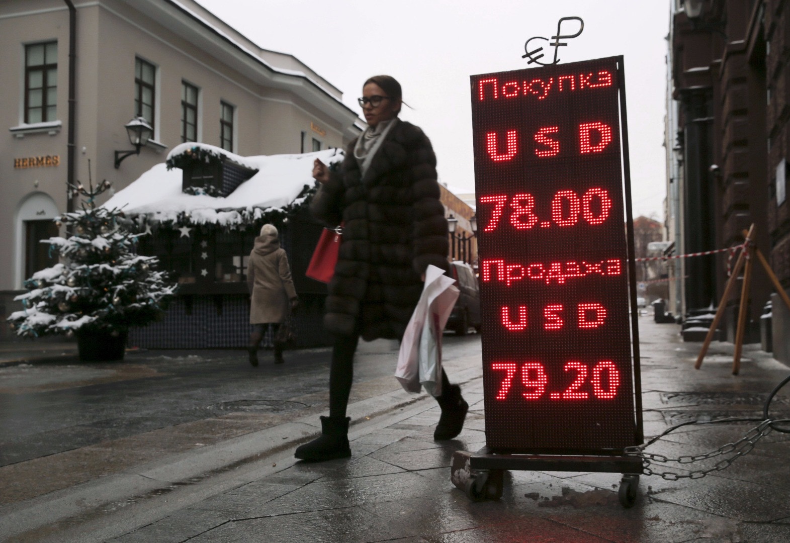 俄羅斯盧布史上最平經濟堪憂