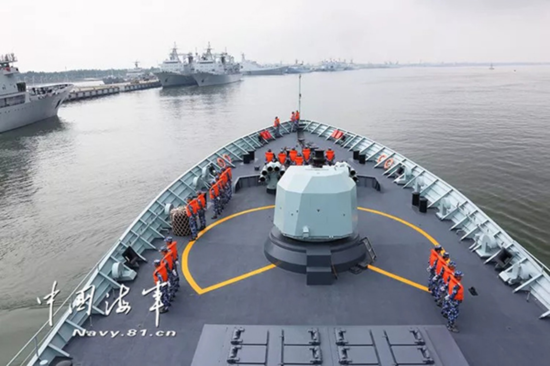 中國海軍黃山艦從廣東湛江,赴澳洲附近海域參加卡卡杜系列聯合演習。(中國海軍) 中國海軍黃山艦從廣東湛江,赴澳洲附近海域參加卡卡杜系列聯合演習。(中國海軍)