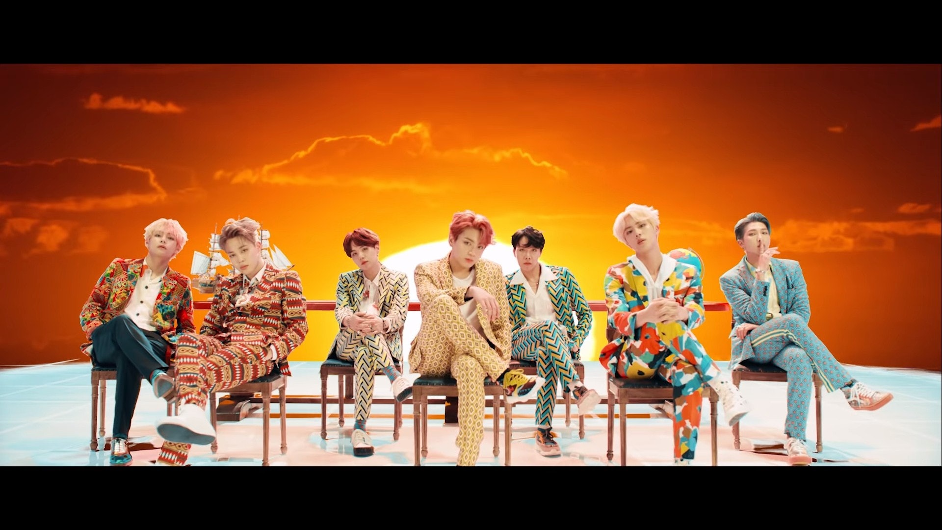 Bts防彈少年團新歌 Idol 玩國樂元素2小時空降橫刷6大音源榜