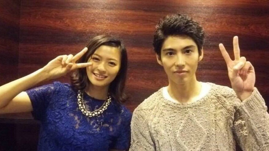 賀來賢人 香港01