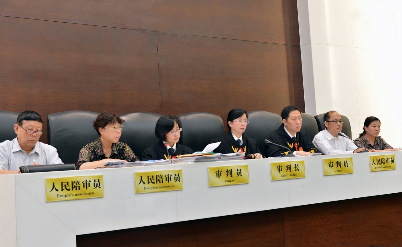 內地新規訂明隨機抽選「人民陪審員」,任期5年兼不得連任。(視覺中國) 內地新規訂明隨機抽選「人民陪審員」,任期5年兼不得連任。(視覺中國)