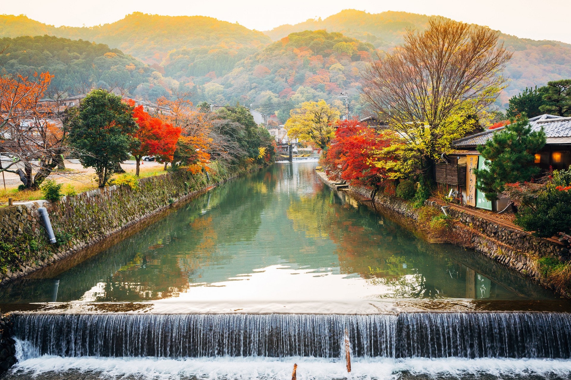 嵐山沿線景色(VCG) 嵐山沿線景色(VCG)