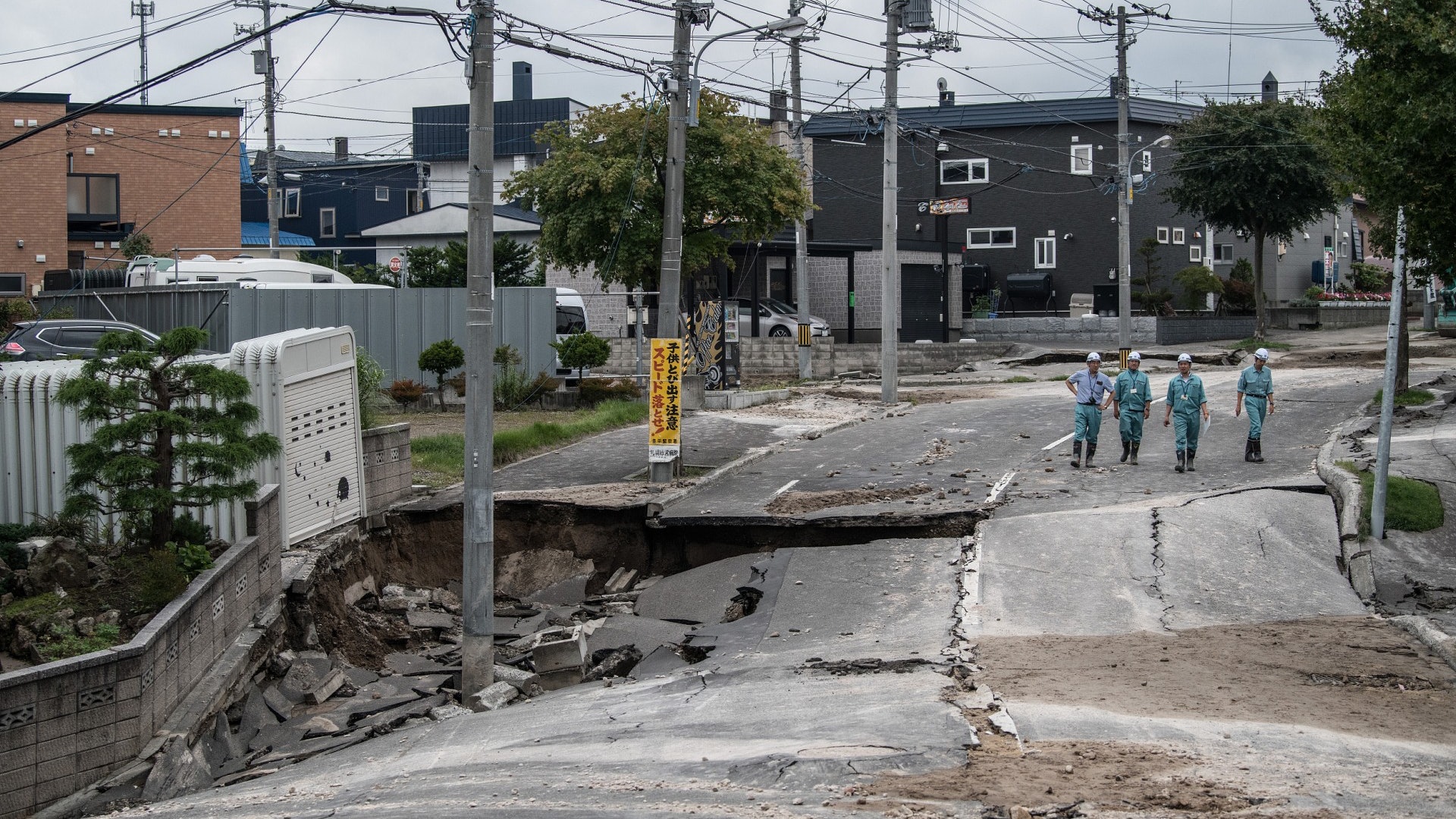 【日本北海道地震】地震無阻聯繫 海上移動通訊站提供流動通訊 【日本北海道地震】地震無阻聯繫 海上移動通訊站提供流動通訊