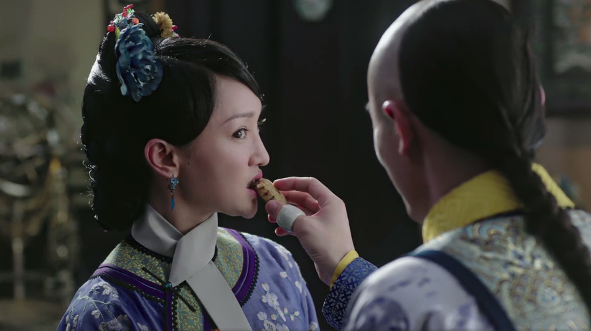 如懿初入宮時,與乾隆弘曆恩愛相知,惟兩人關係後期變差,逐漸疏遠。(微博「電視劇如懿傳」圖片) 如懿初入宮時,與乾隆弘曆恩愛相知,惟兩人關係後期變差,逐漸疏遠。(微博「電視劇如懿傳」圖片)