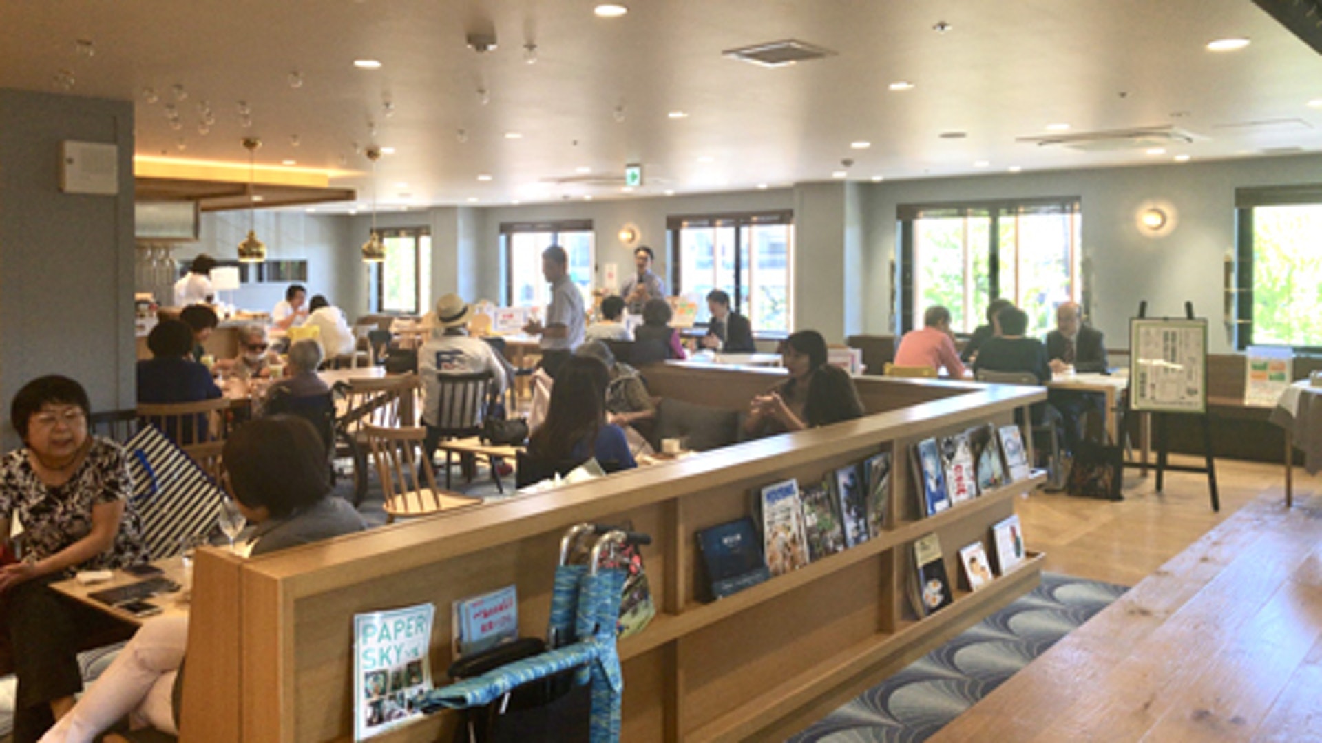 OAK CAFÉ成為了院舍住客、家屬、職員、街坊的「交流空間」。(圖片出處:福祉施設研究所網誌)