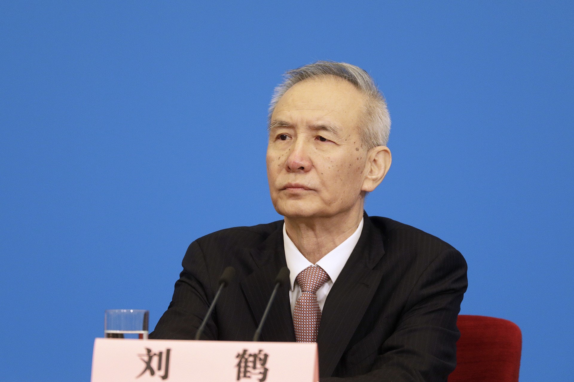 劉鶴：政府續推動AI產業發展　稱中小企和民企力量不容忽視
