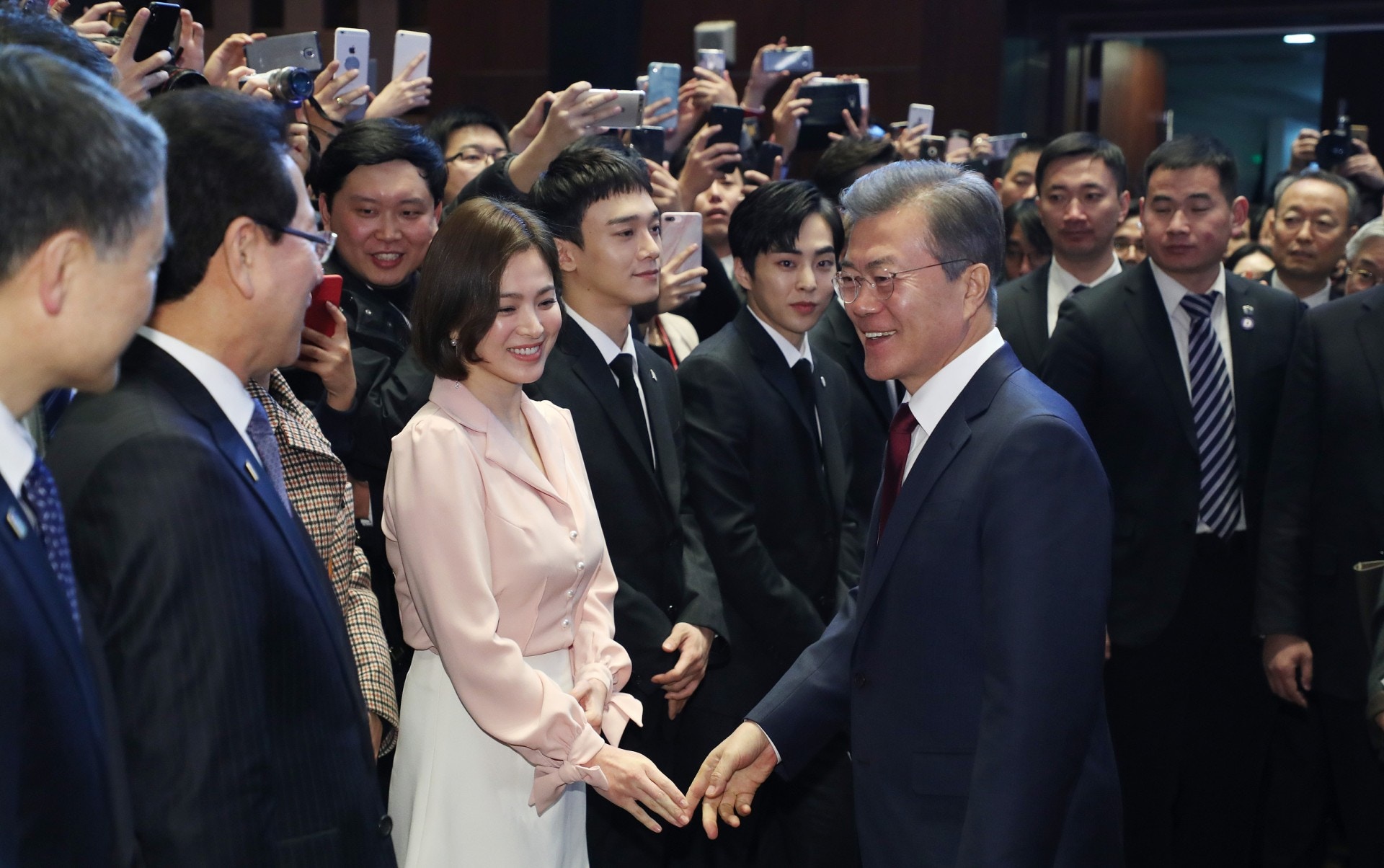 從zico到宋慧喬韓星陪總統出訪韓國獨特又奏效的外交軟策略 香港01 世界專題