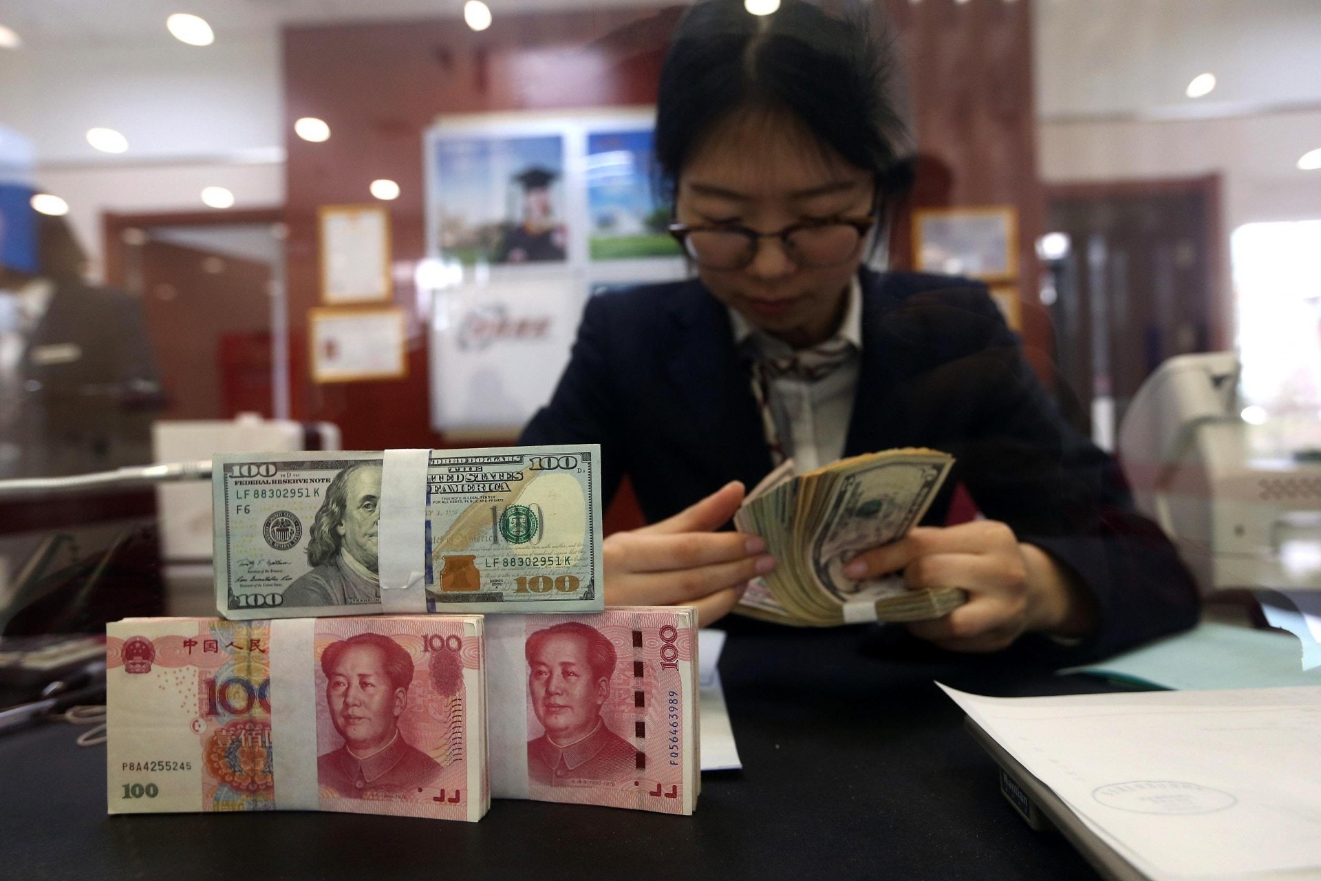 穆迪：人民幣貶值不影響中國政府主權評級料日後匯價更波動